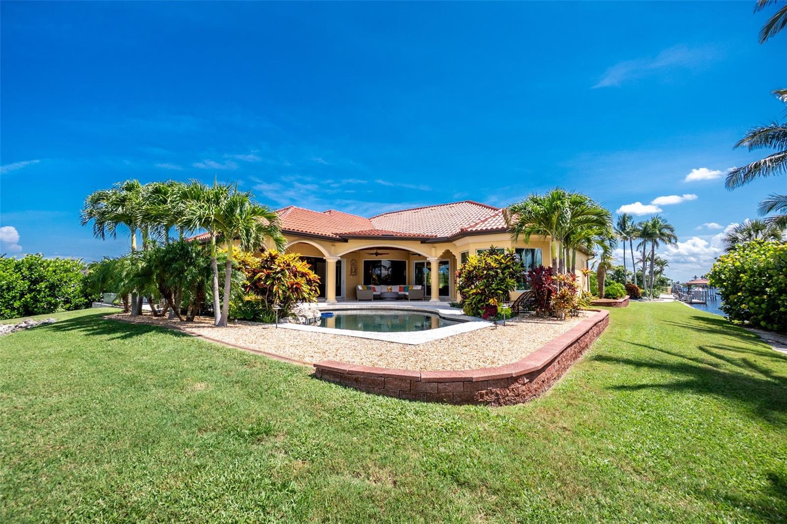5566 RIVER BAY DR