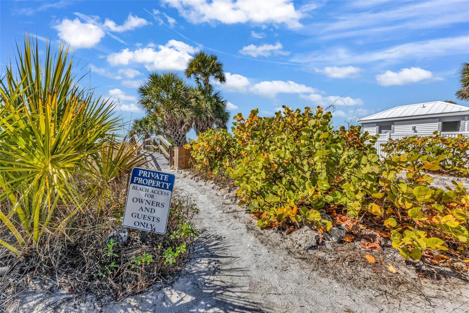 7454 PALM ISLAND DR #3311