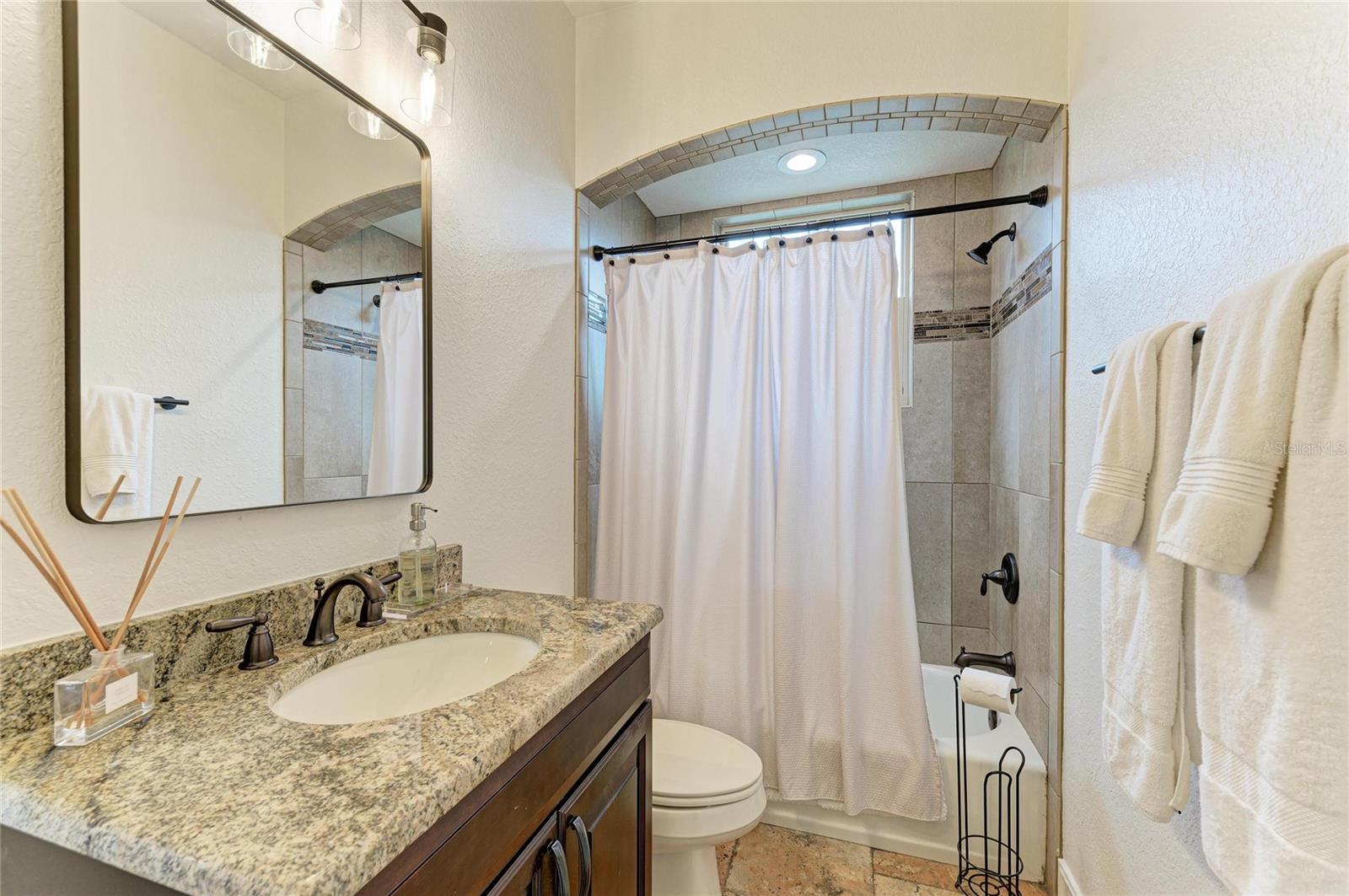 5348 PALANGOS DR