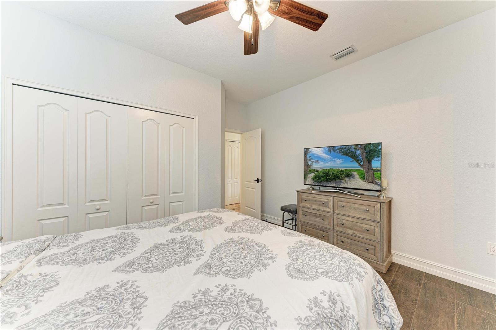 5348 PALANGOS DR