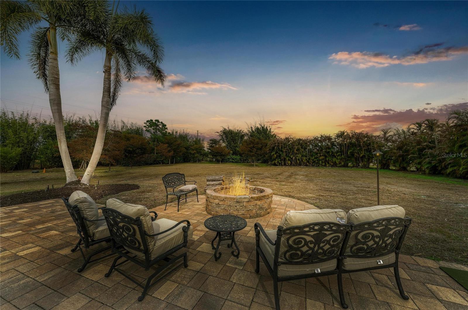 5348 PALANGOS DR