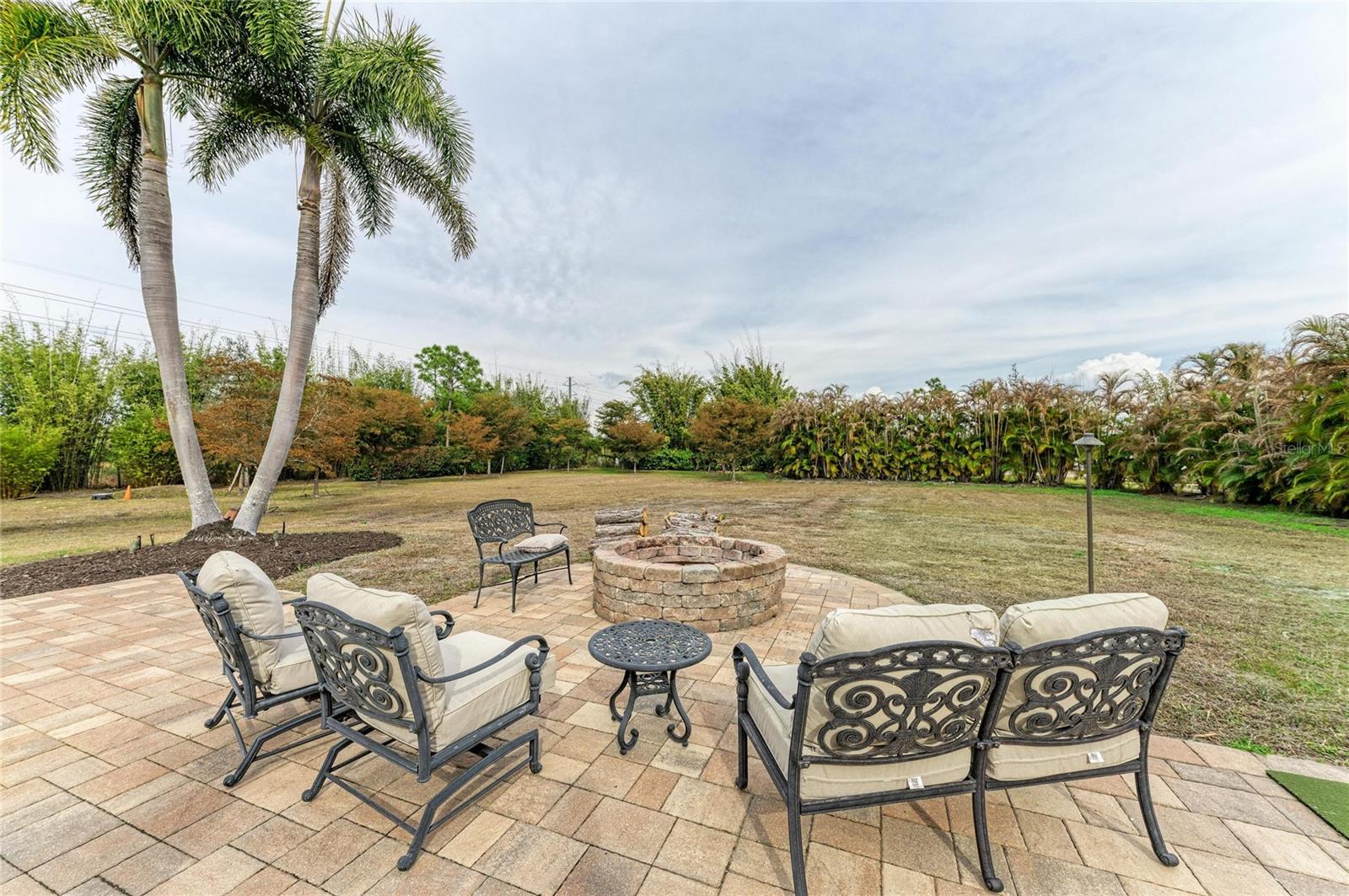 5348 PALANGOS DR