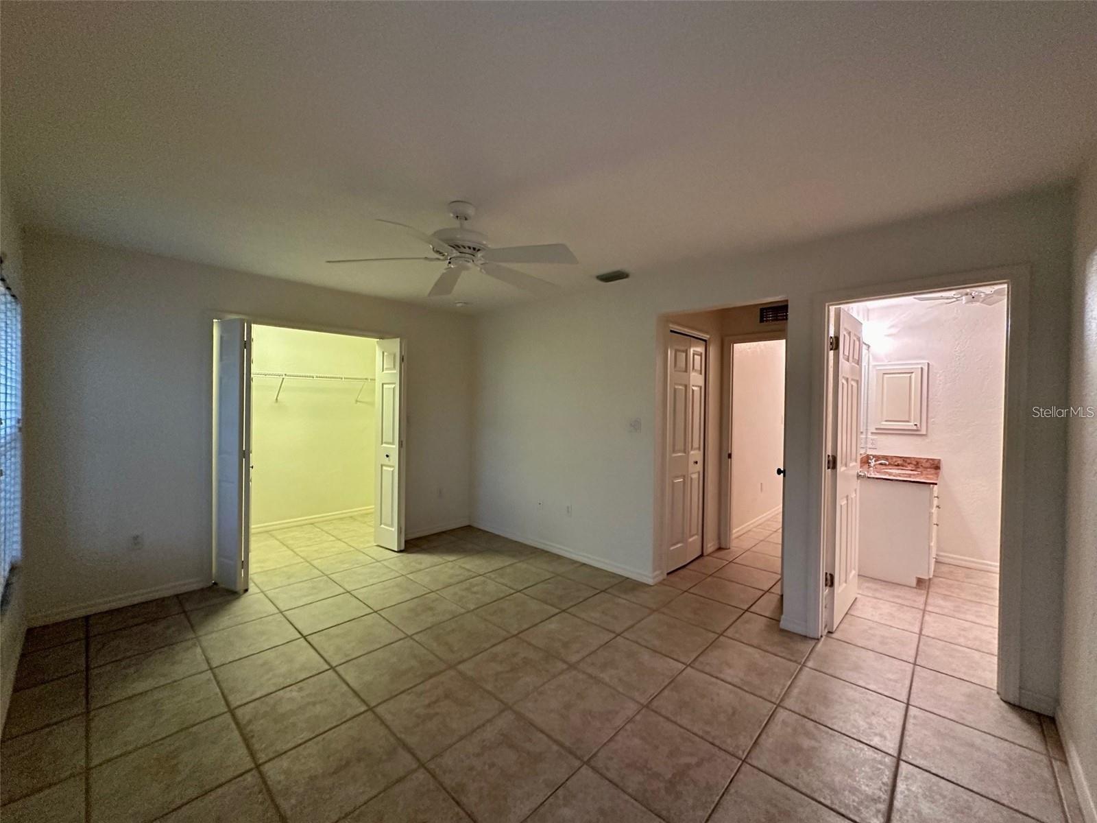 2128 ULSTER CT