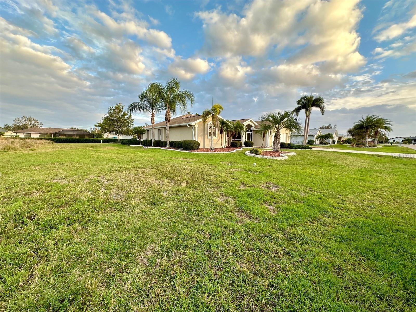 2128 ULSTER CT