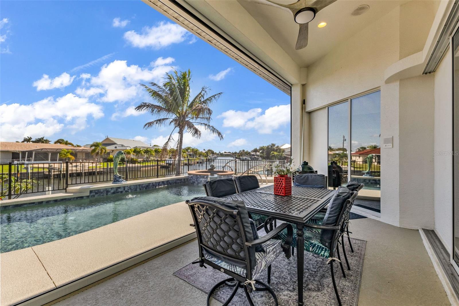 360 CAPRI ISLES CT