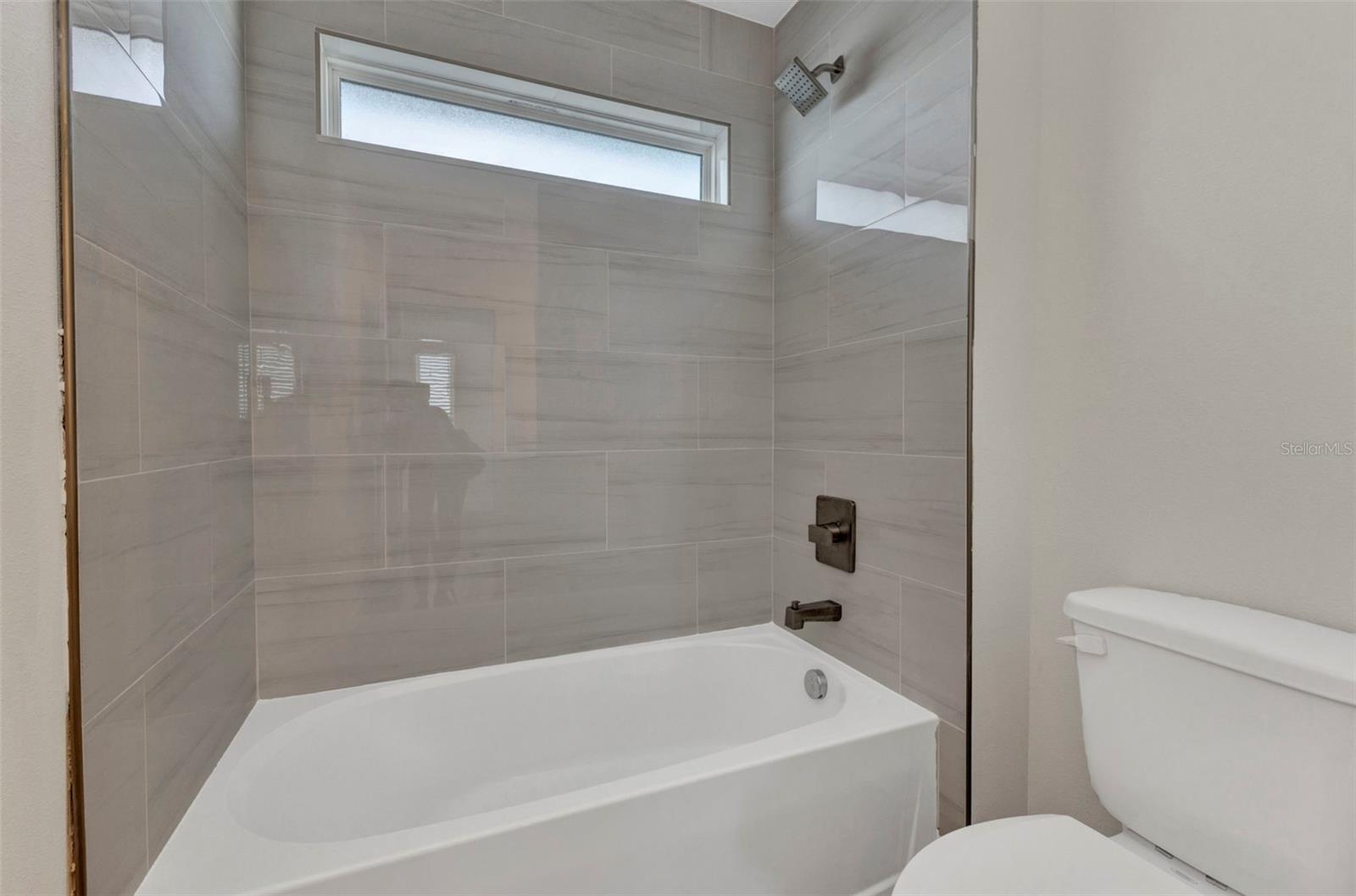 0997160030 BOLANDER TER