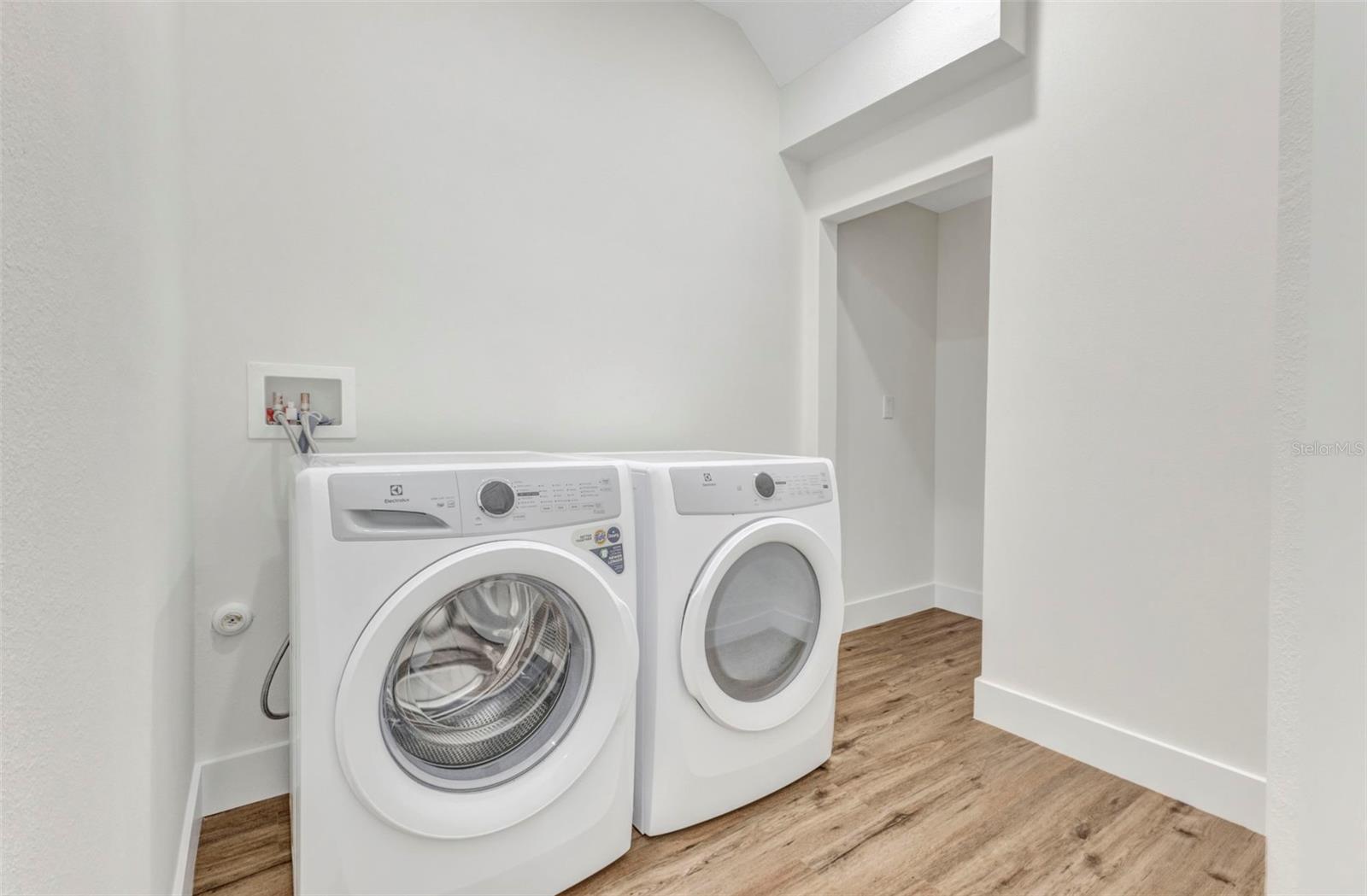 0997160030 BOLANDER TER