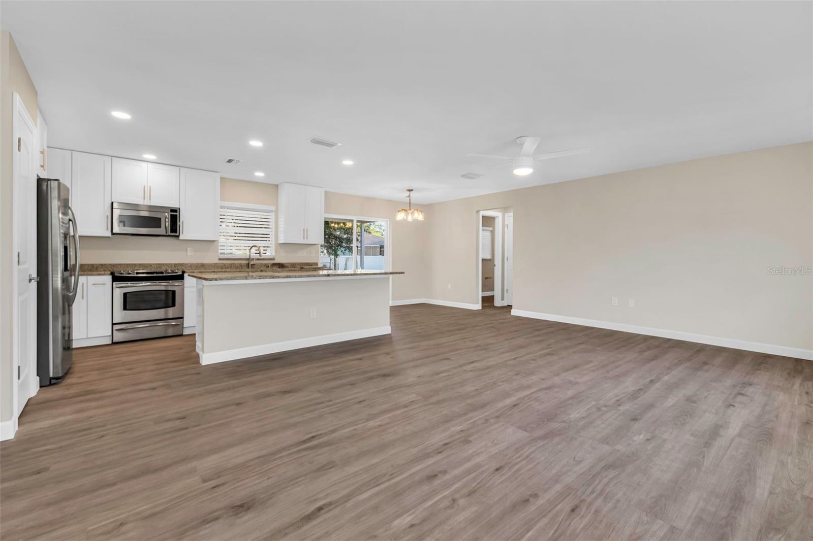 21025 PEACHLAND BLVD