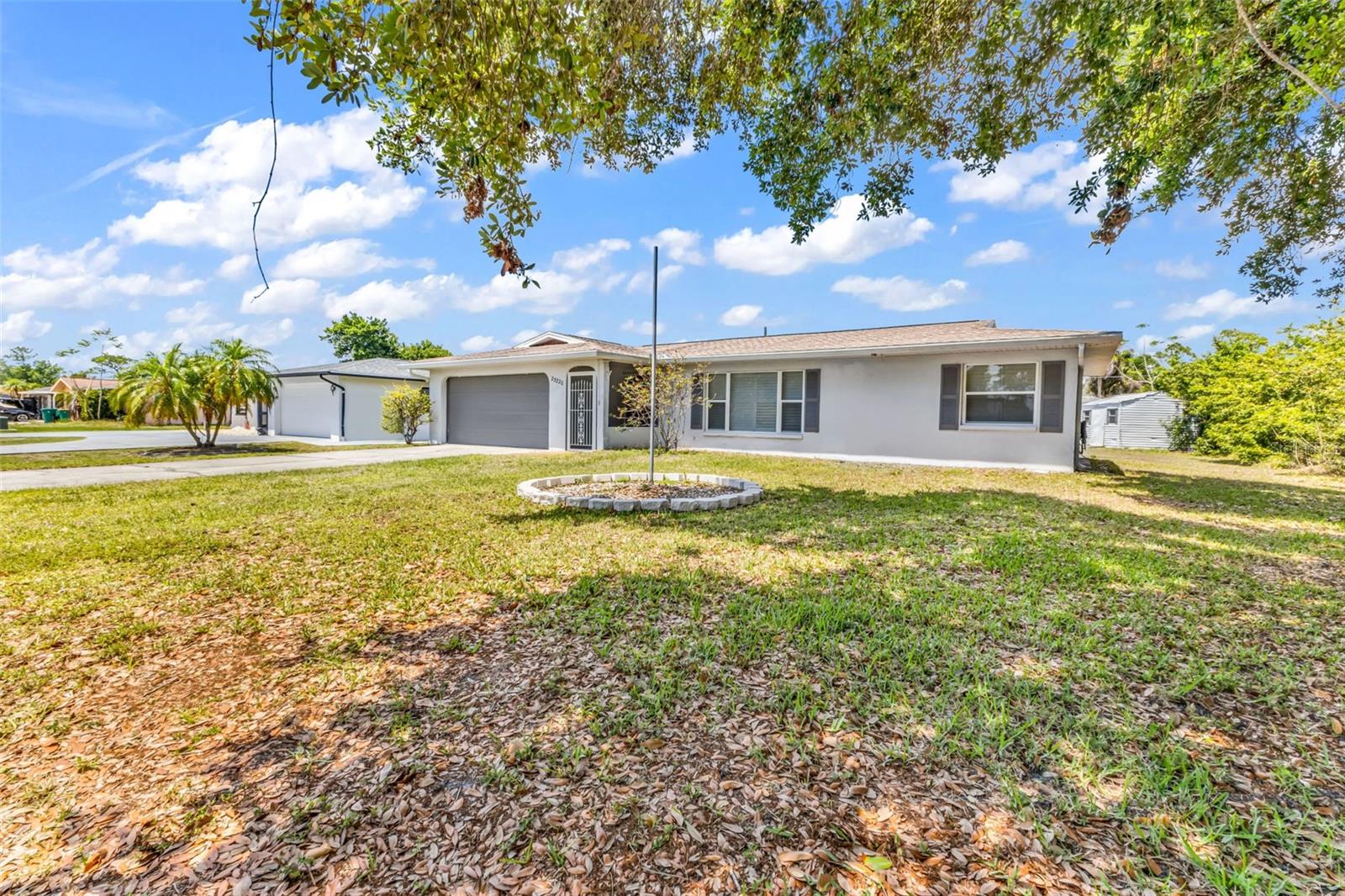 23220 ROUNTREE AVE