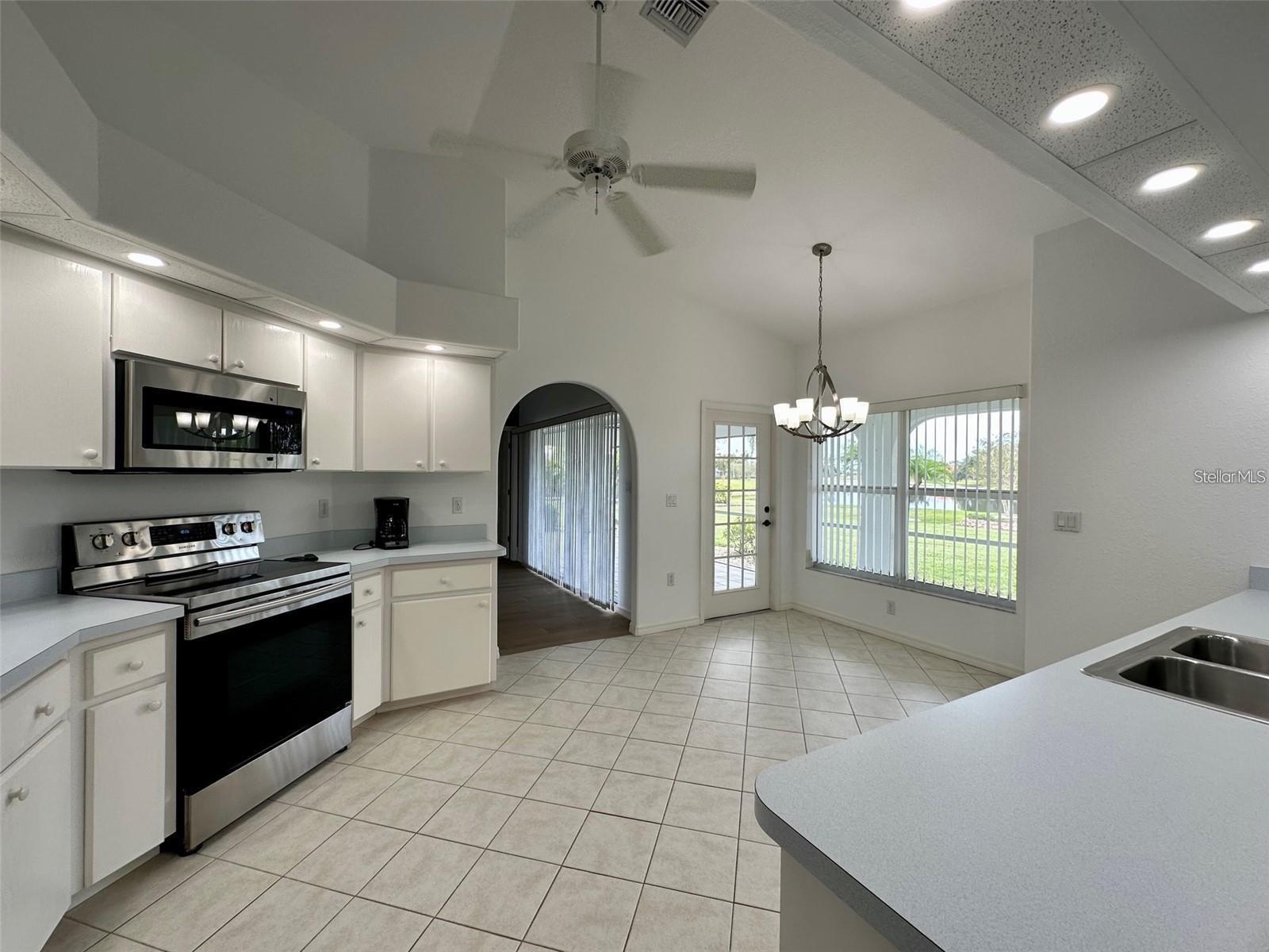 2169 ONONDAGA LN