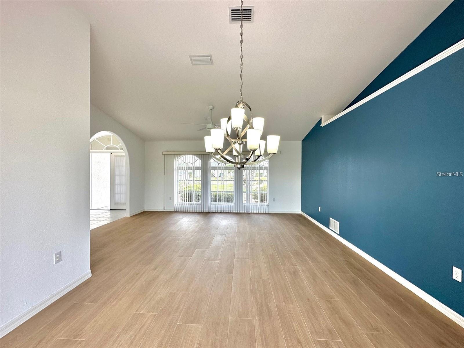 2169 ONONDAGA LN