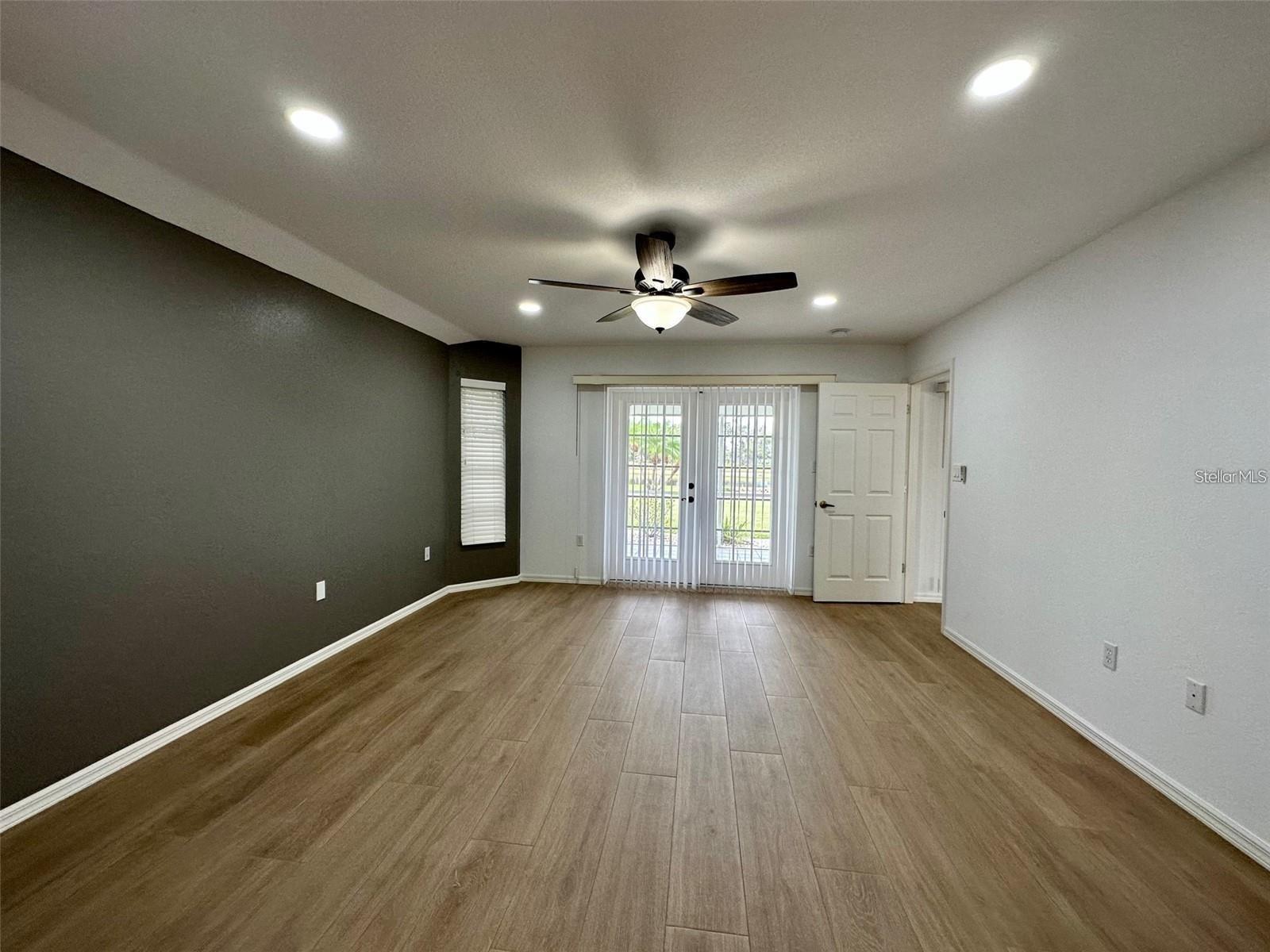 2169 ONONDAGA LN