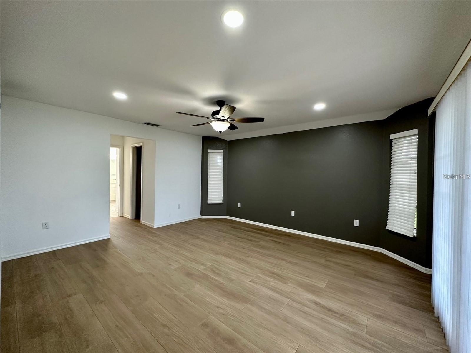 2169 ONONDAGA LN