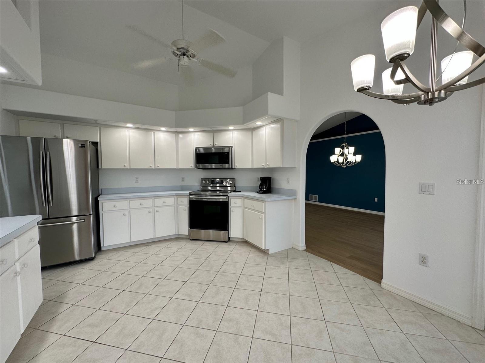 2169 ONONDAGA LN