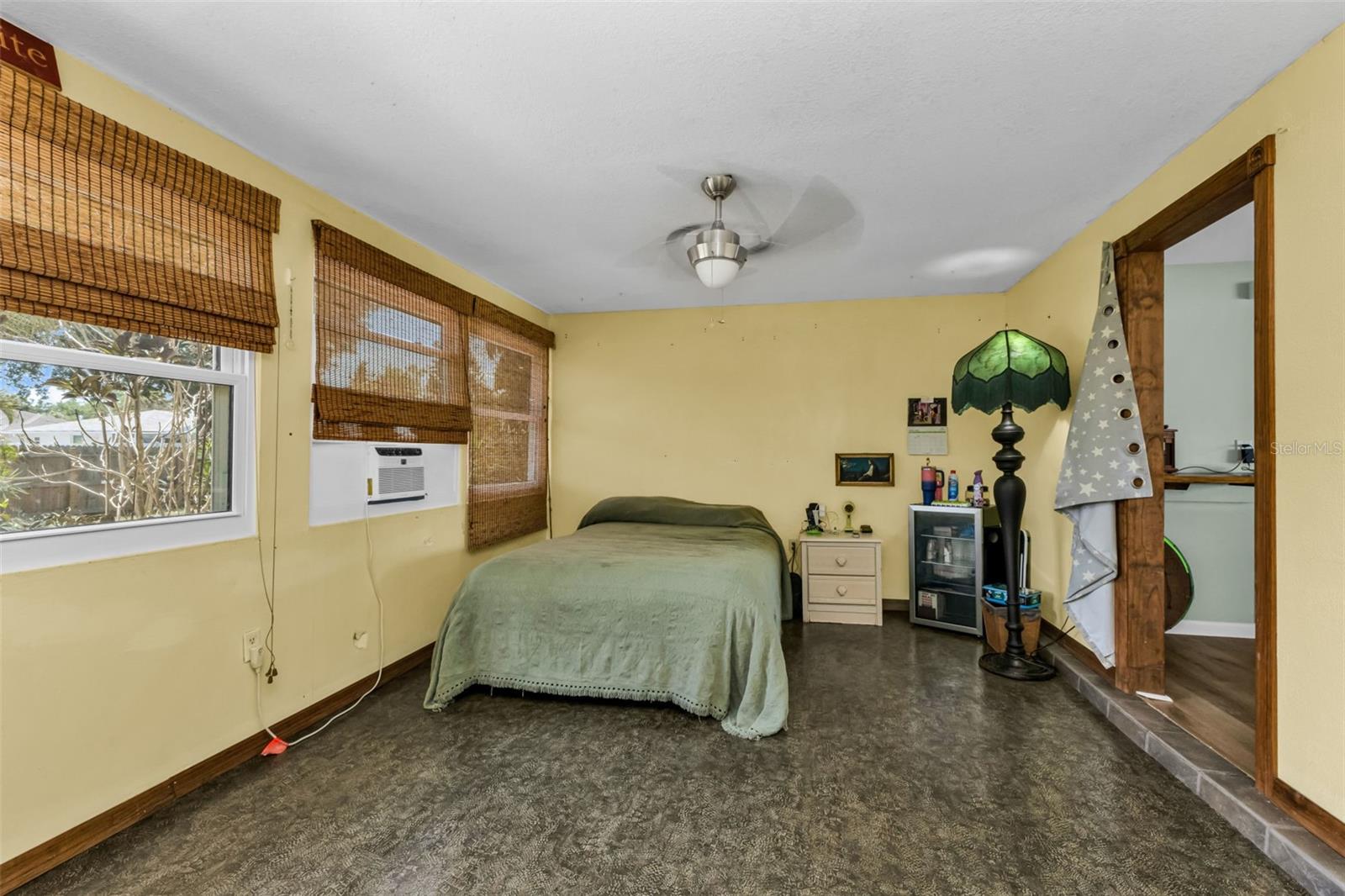 22289 OLEAN BLVD