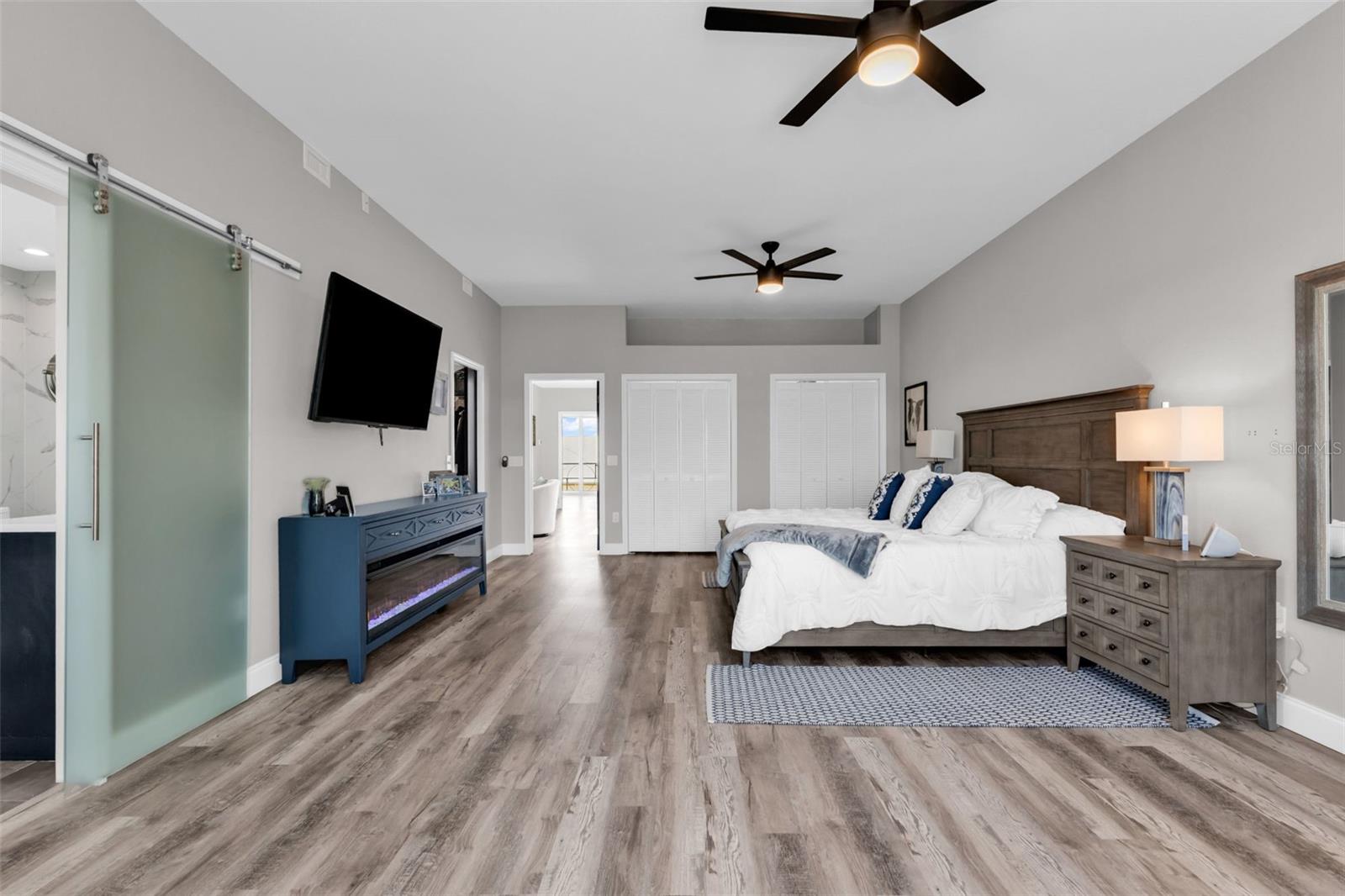 276 LEWIS CIR #112