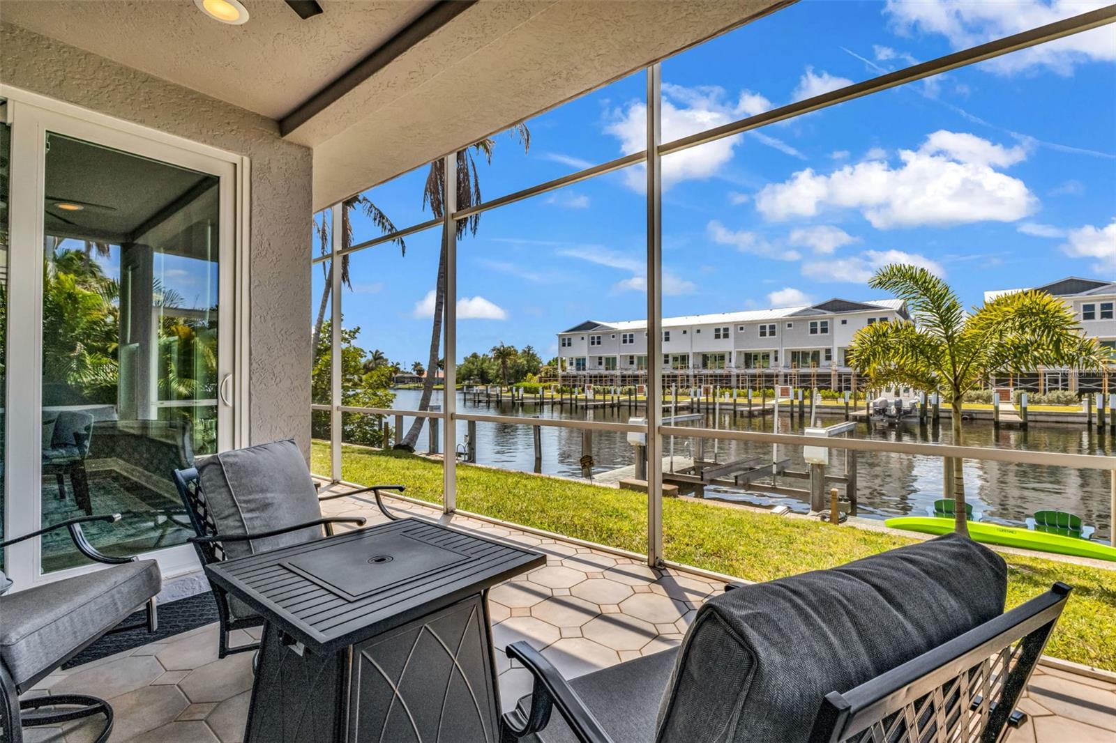 276 LEWIS CIR #112