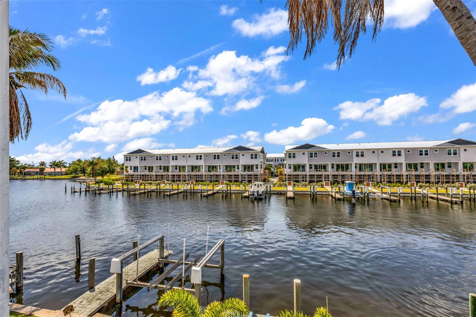 276 LEWIS CIR #112