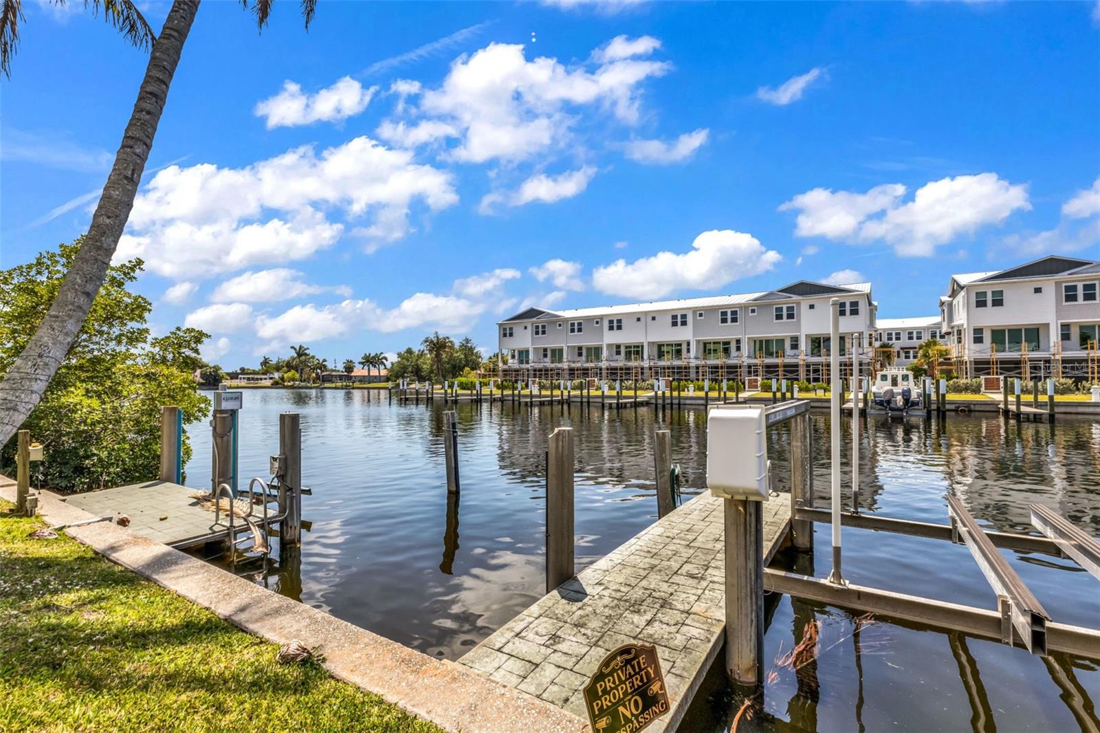 276 LEWIS CIR #112