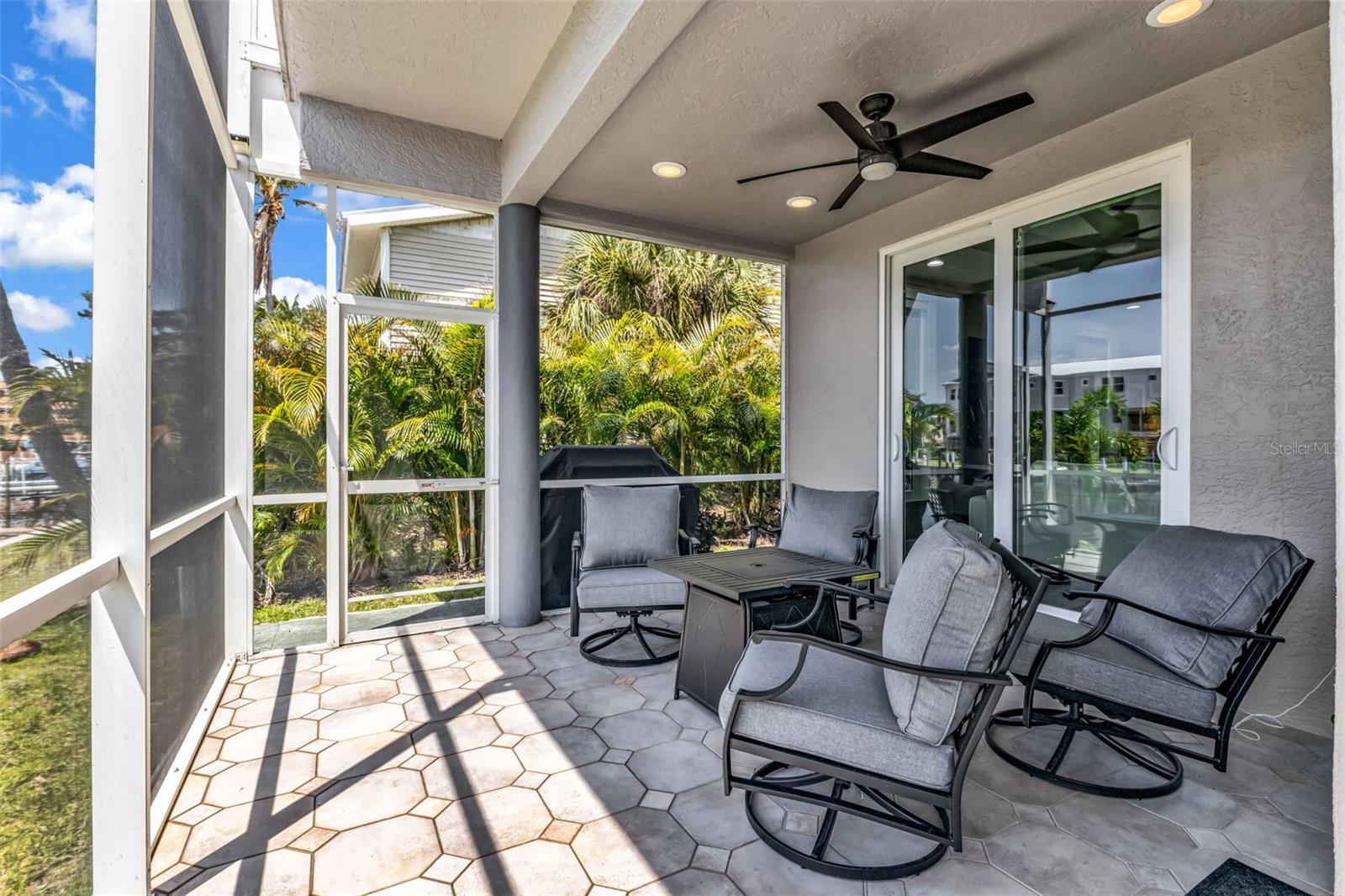 276 LEWIS CIR #112