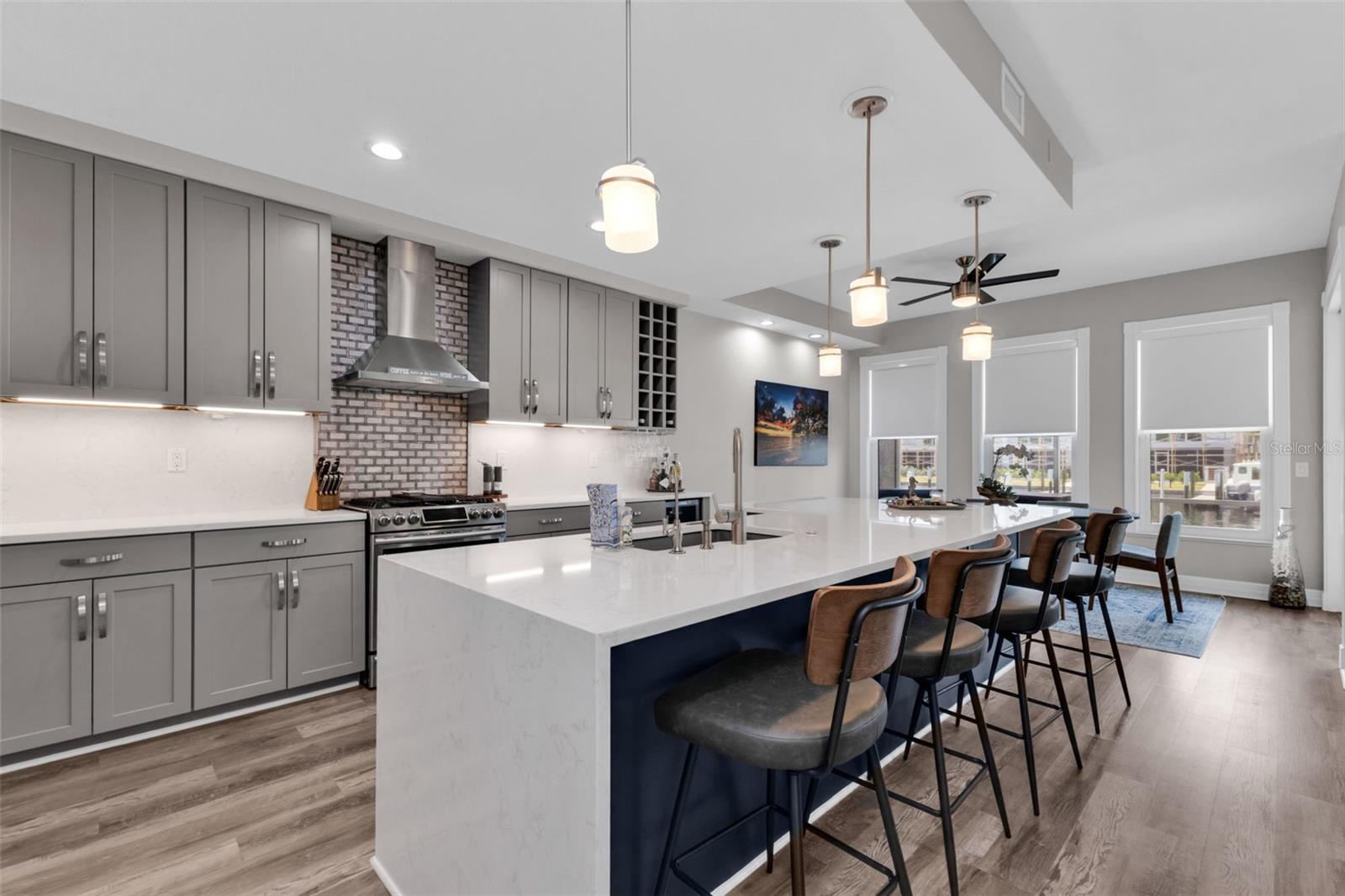 276 LEWIS CIR #112