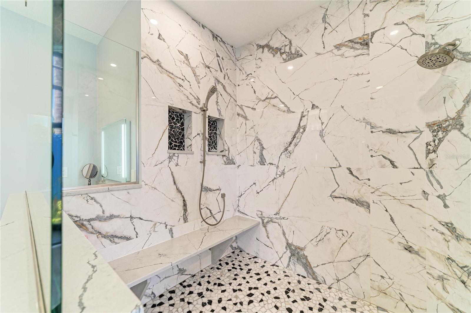 524 LA CARUNA CT