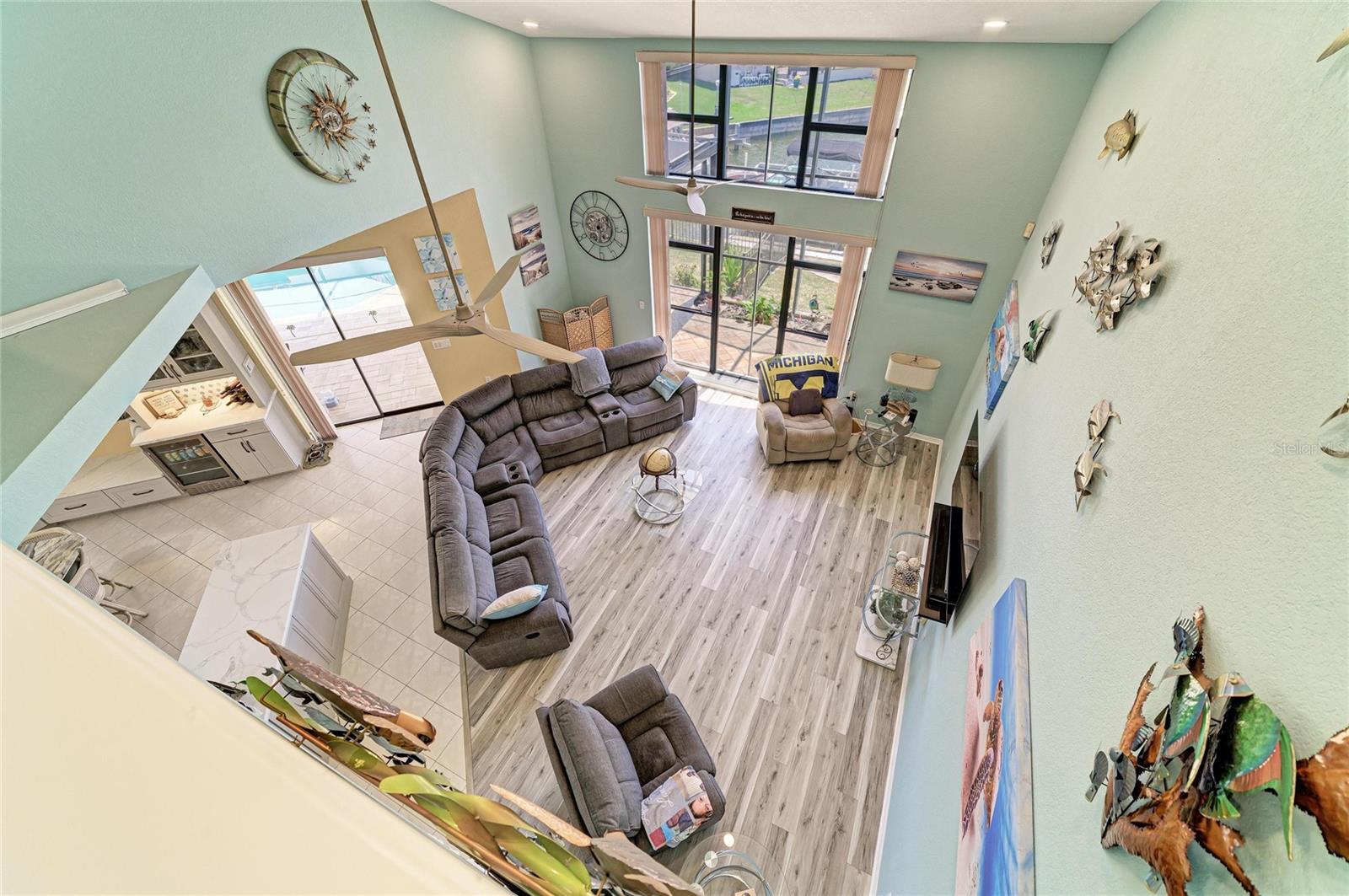 524 LA CARUNA CT