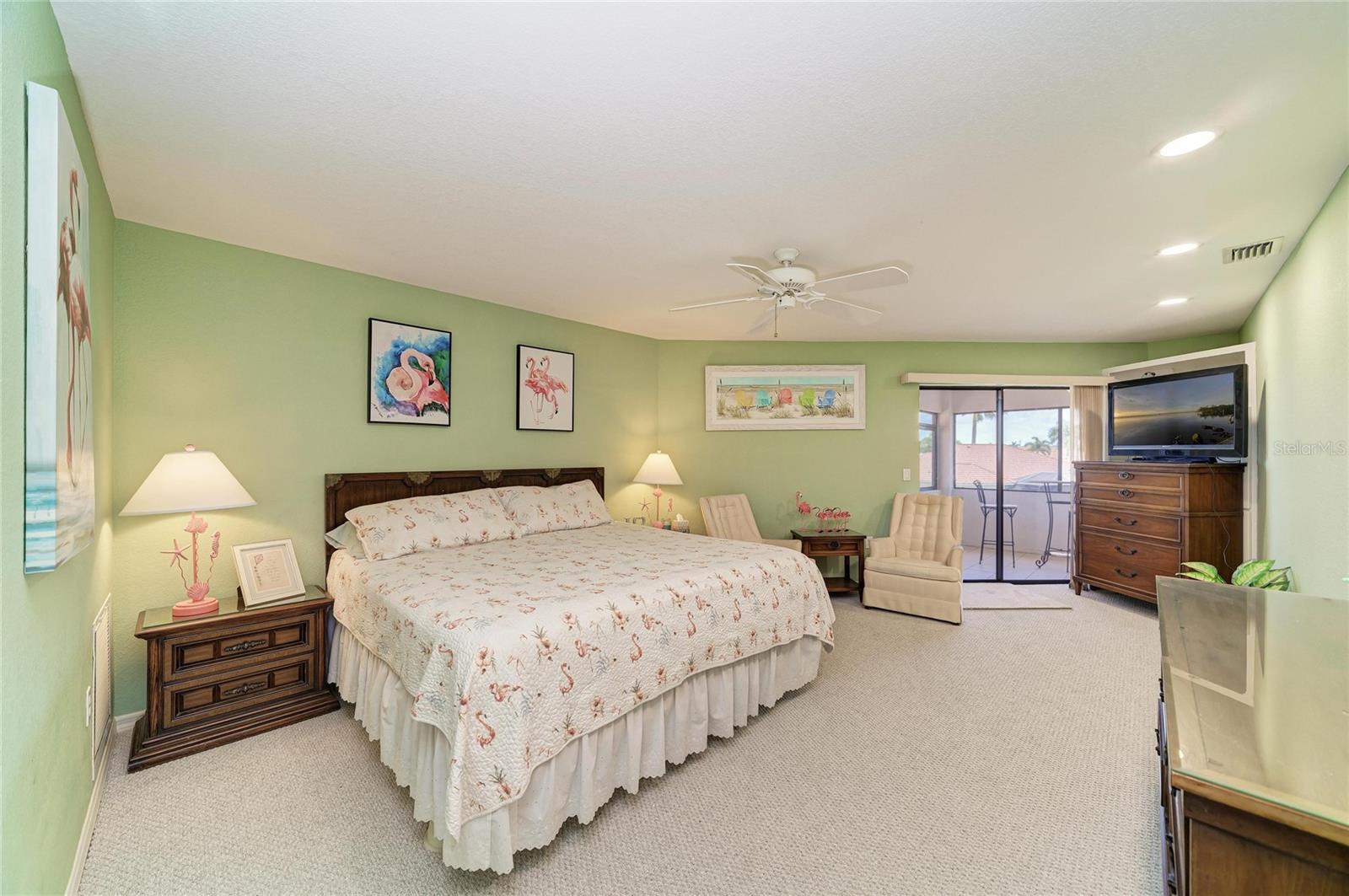 524 LA CARUNA CT
