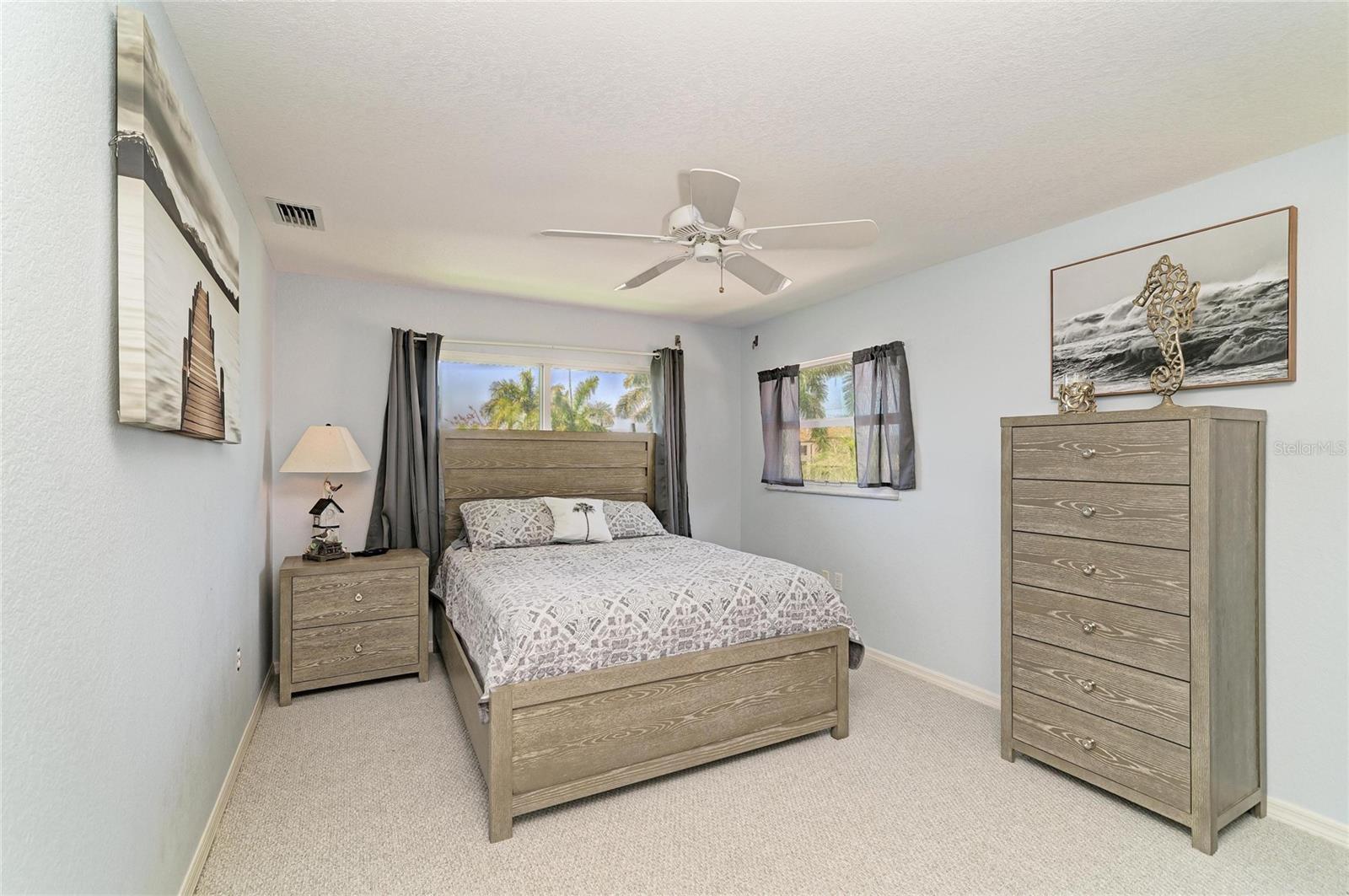 524 LA CARUNA CT