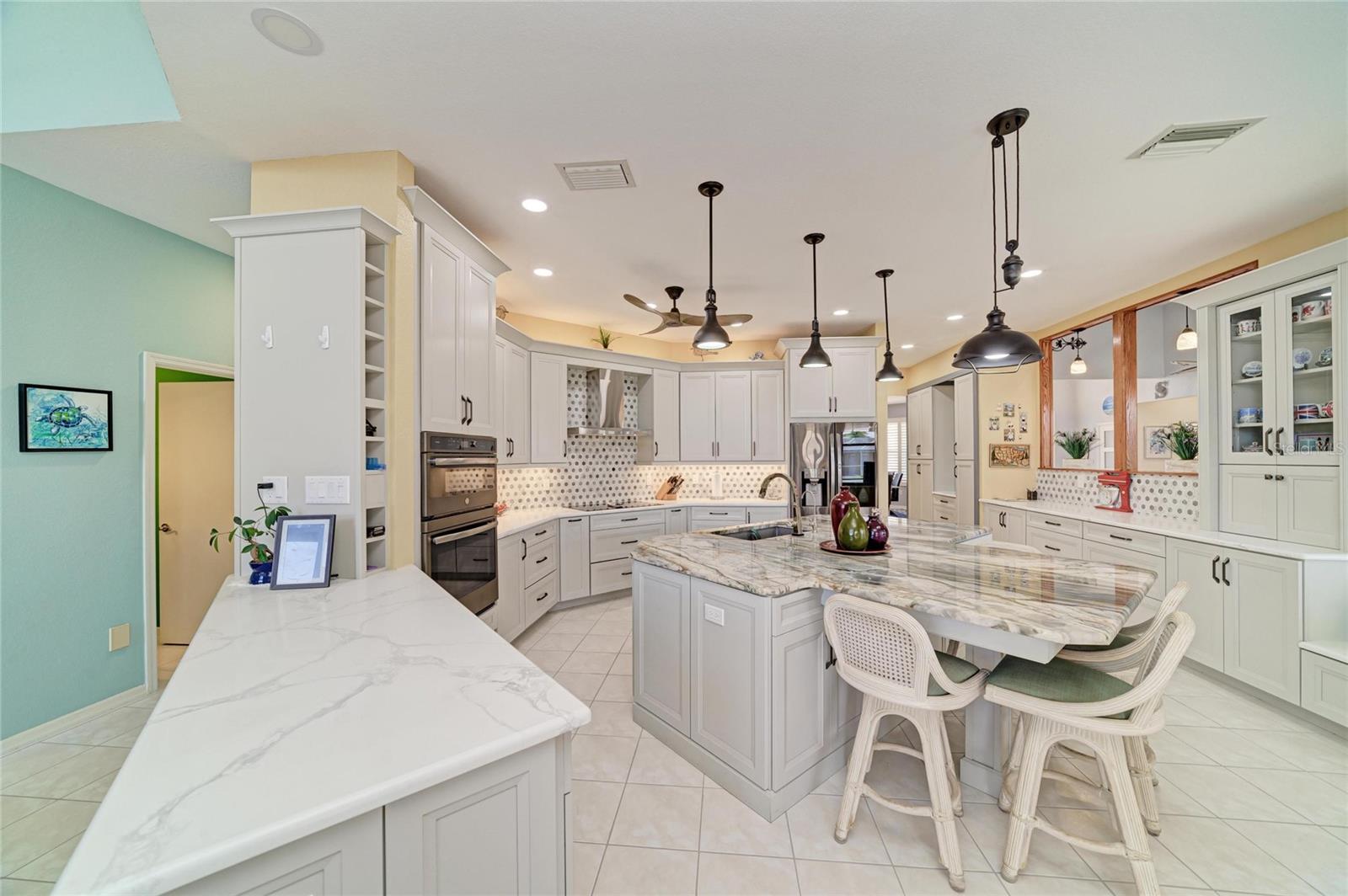 524 LA CARUNA CT