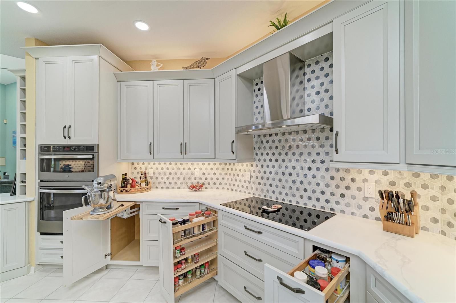 524 LA CARUNA CT