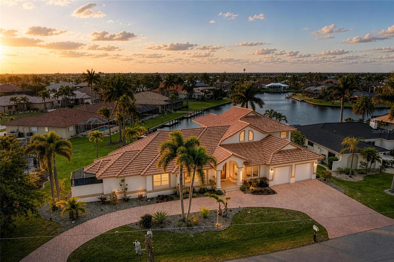 524 LA CARUNA CT
