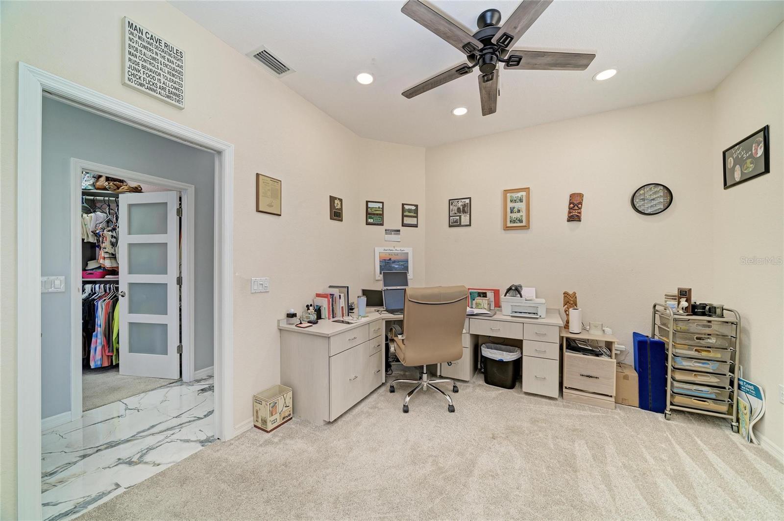 524 LA CARUNA CT