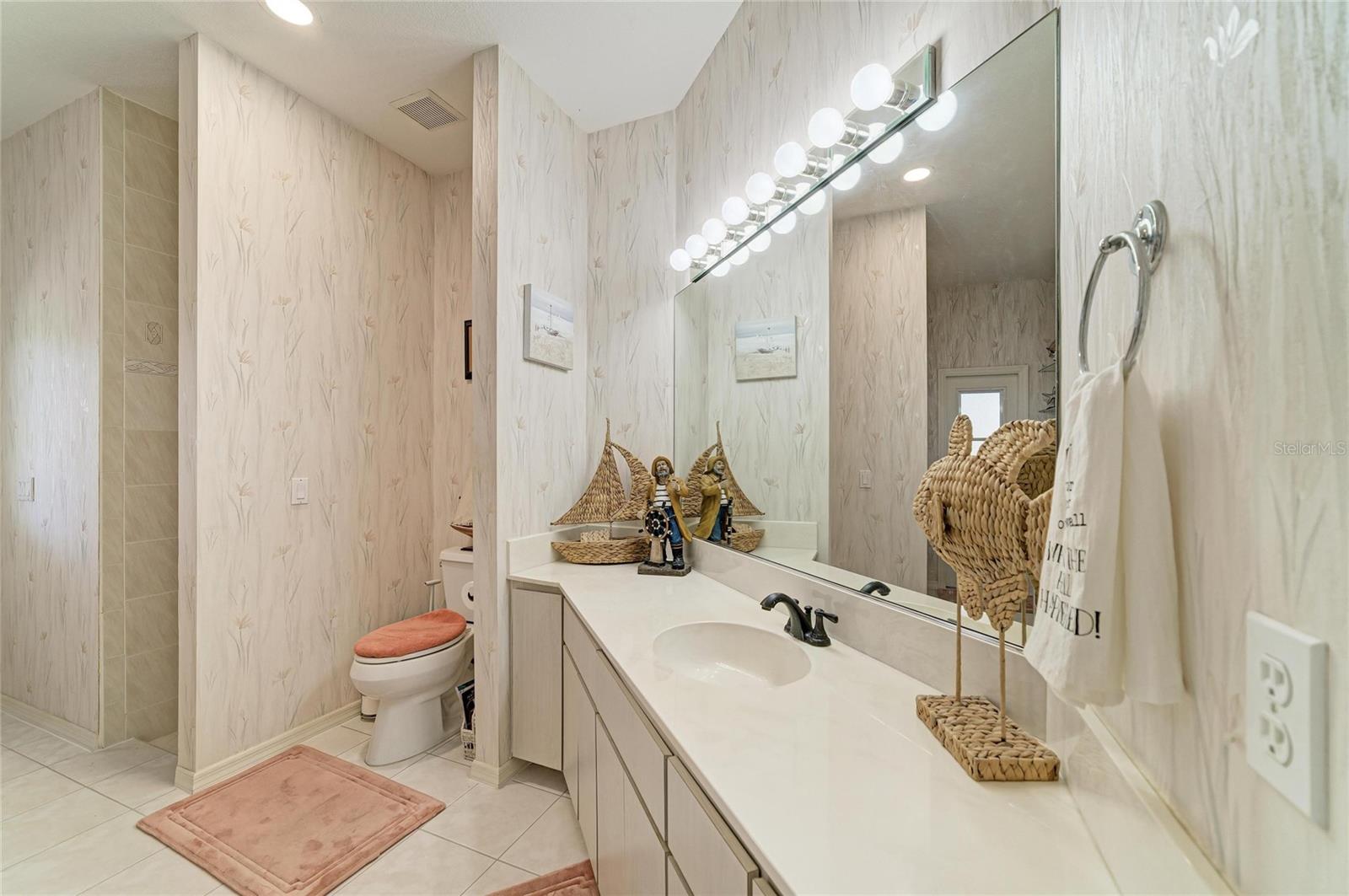 524 LA CARUNA CT