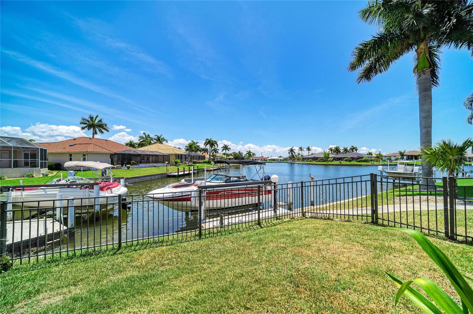 524 LA CARUNA CT