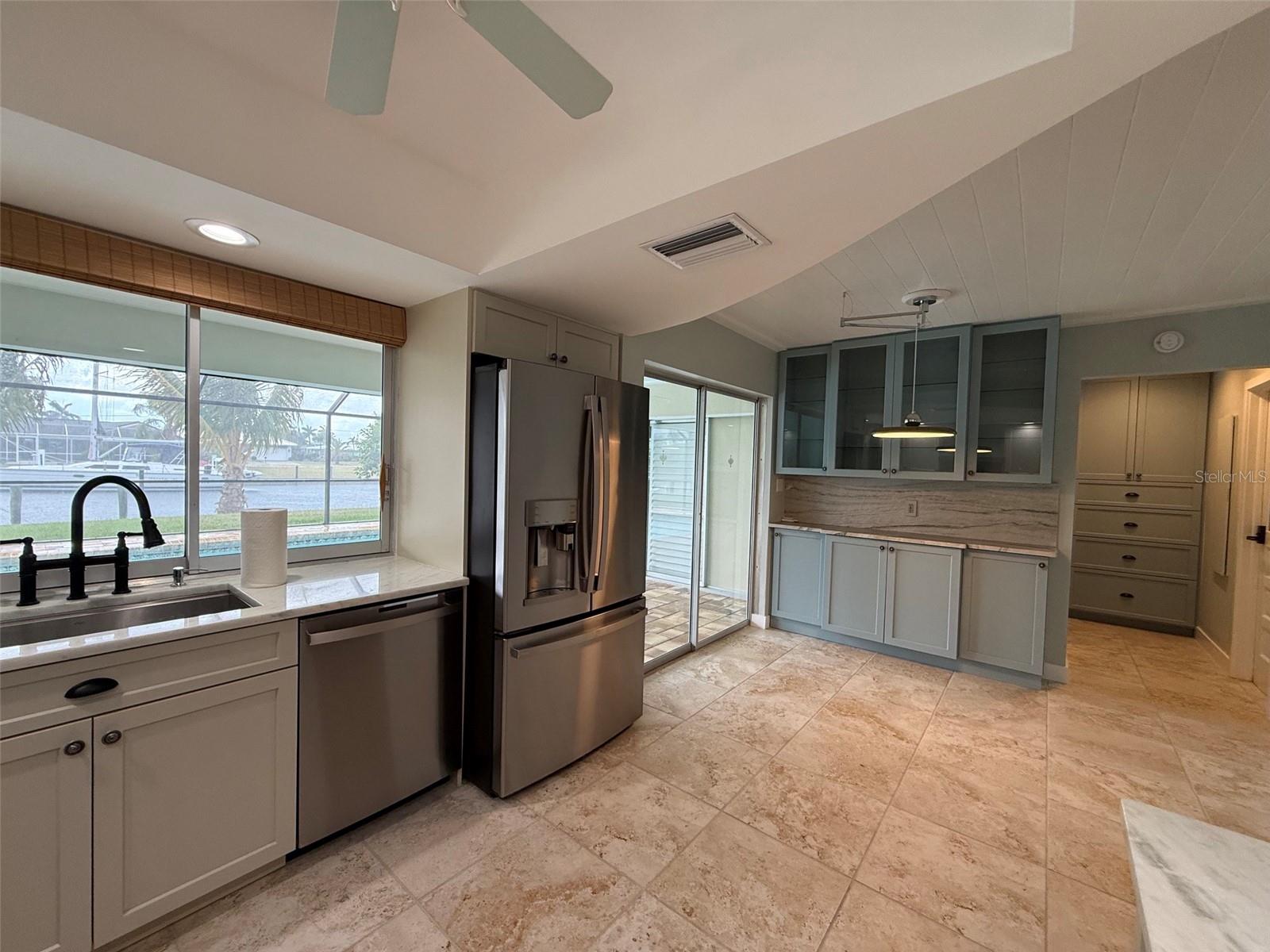 2448 ROSA LN