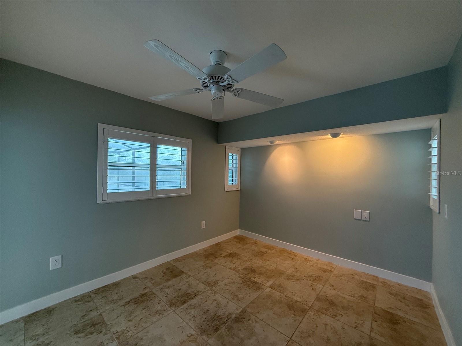 2448 ROSA LN
