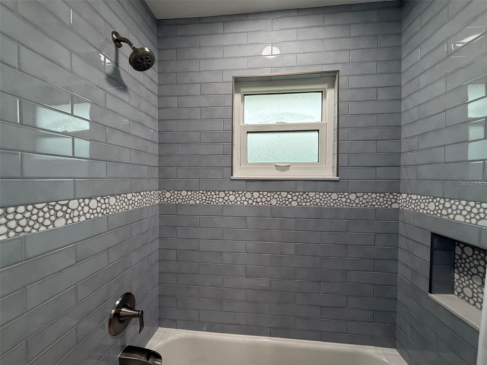 2448 ROSA LN