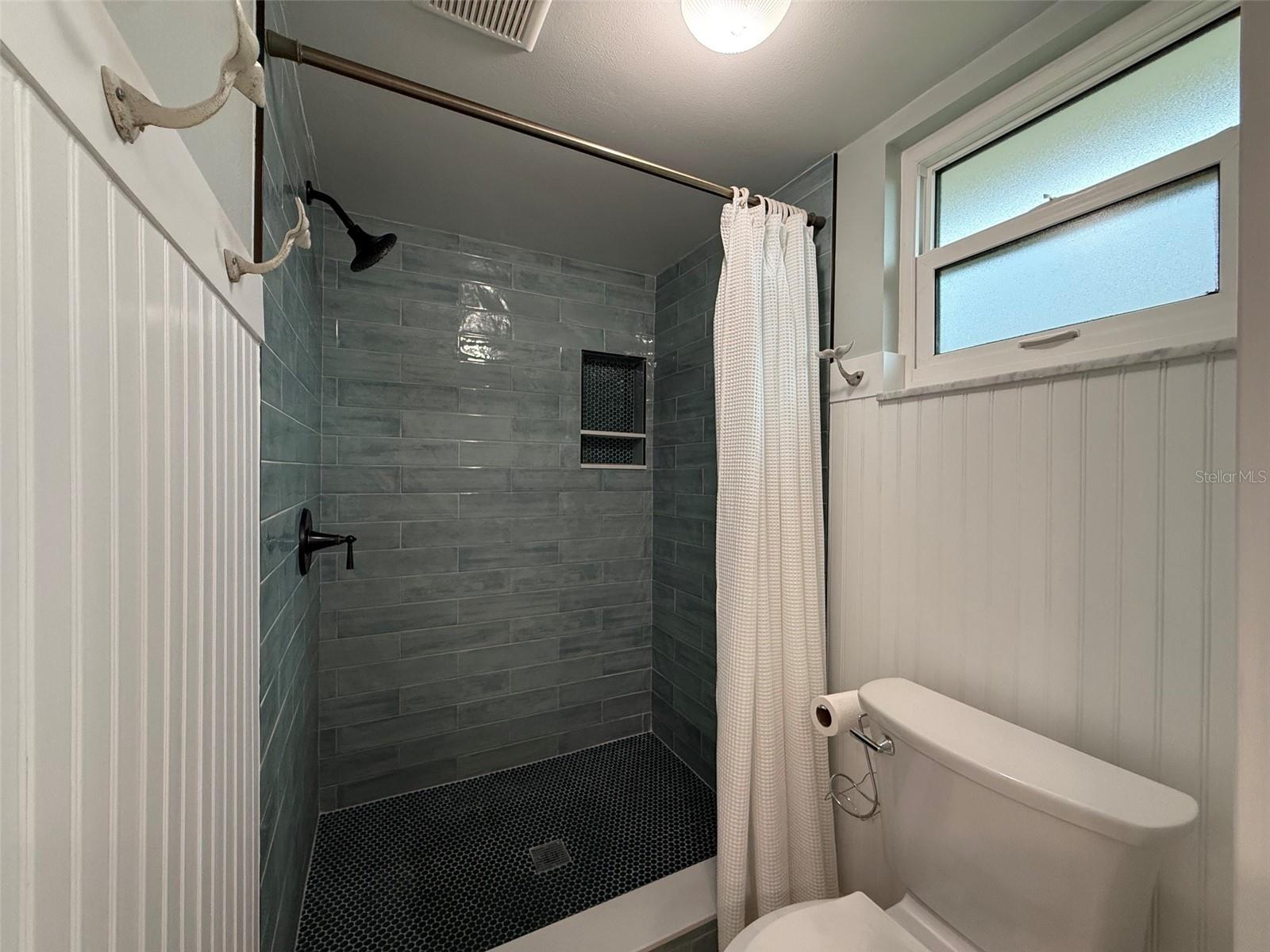 2448 ROSA LN