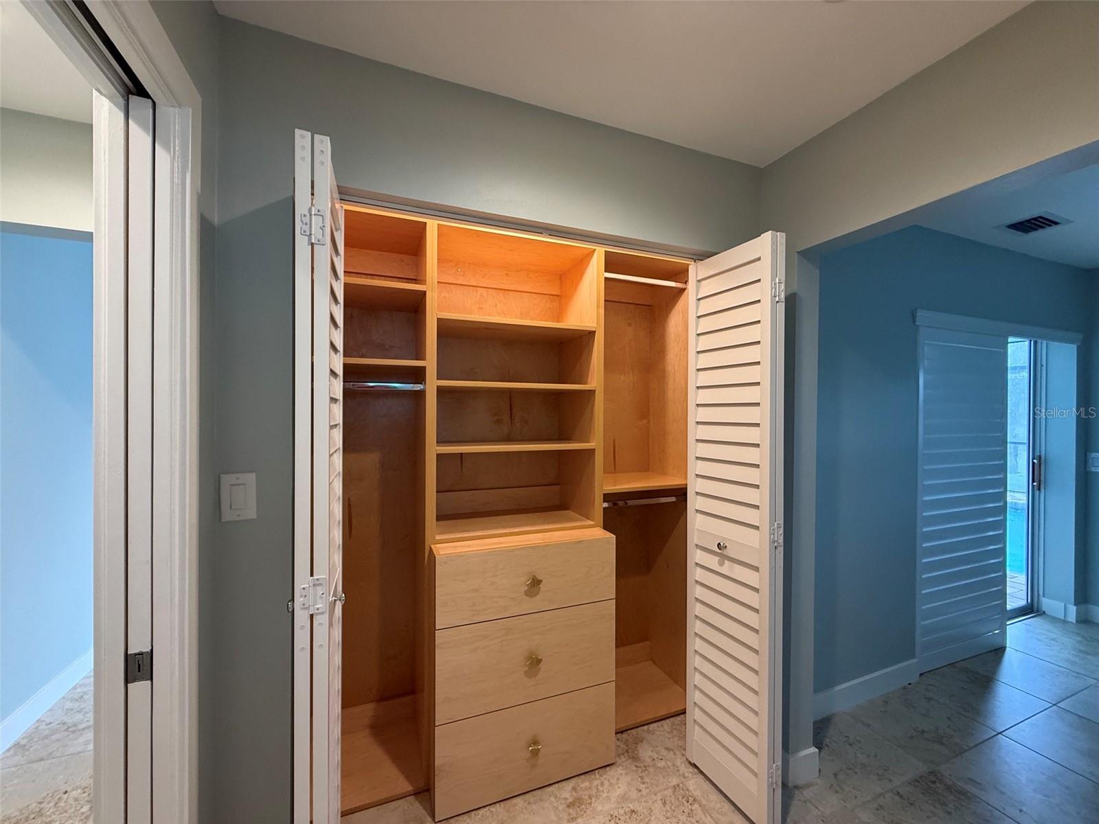 2448 ROSA LN