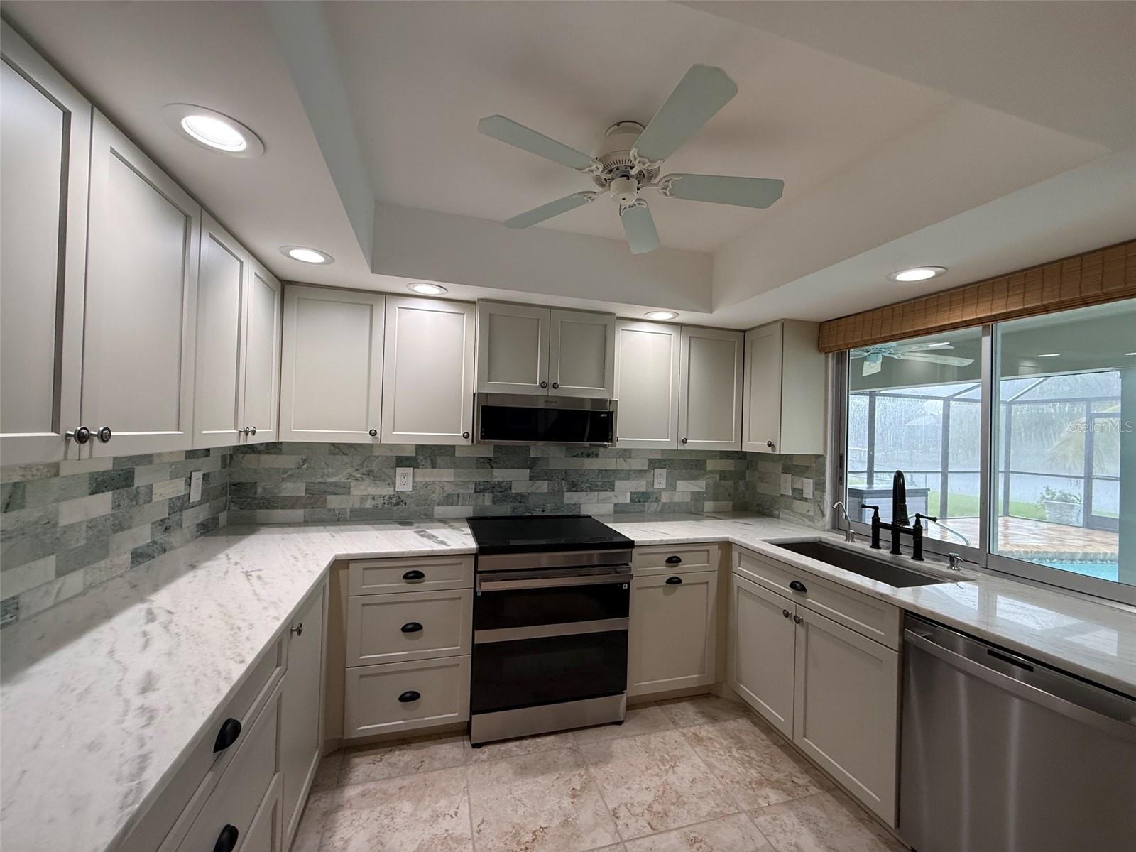 2448 ROSA LN