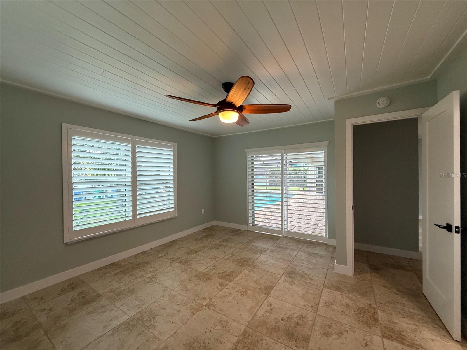 2448 ROSA LN