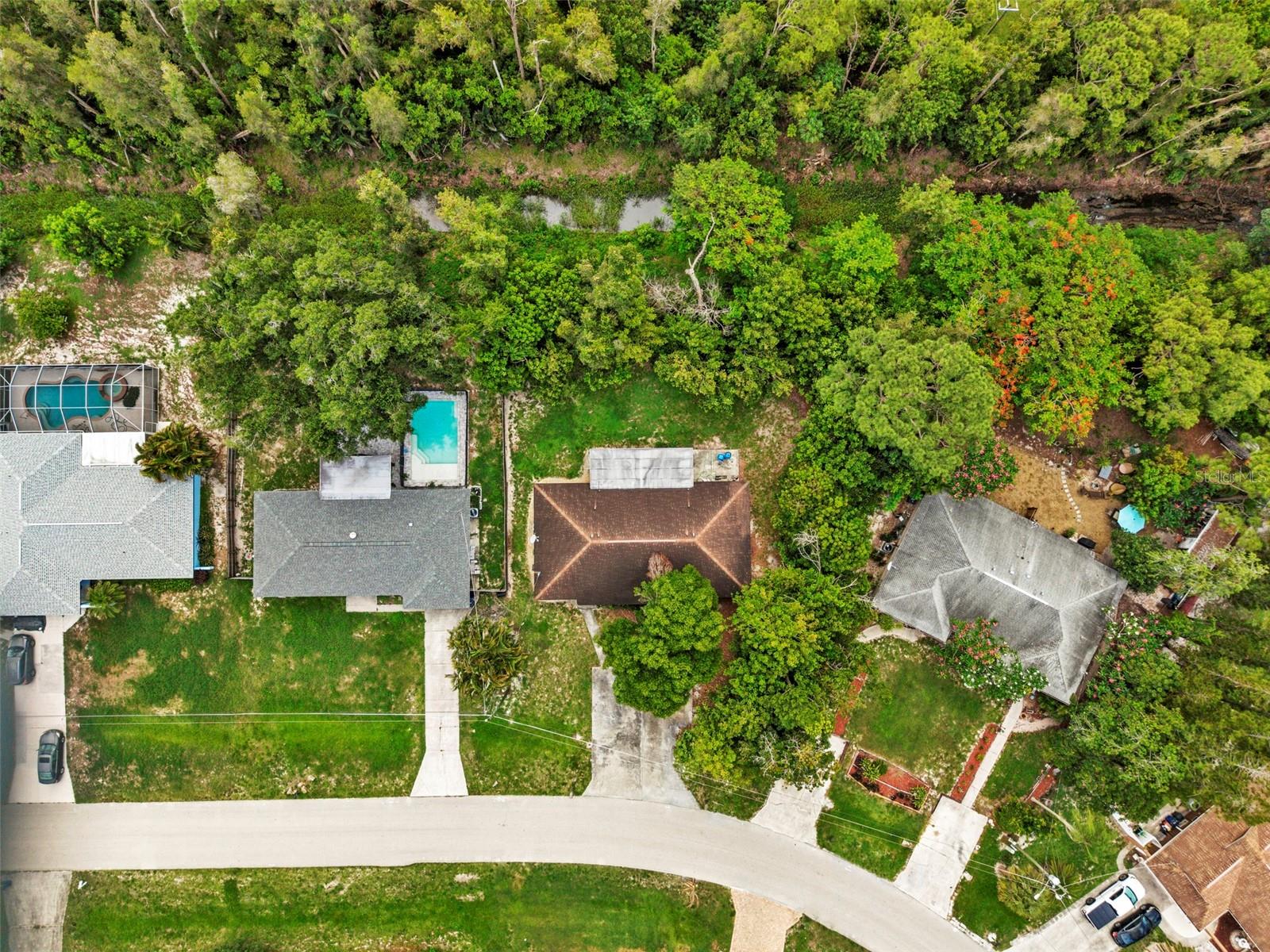 18617/18619 BARTOW BLVD