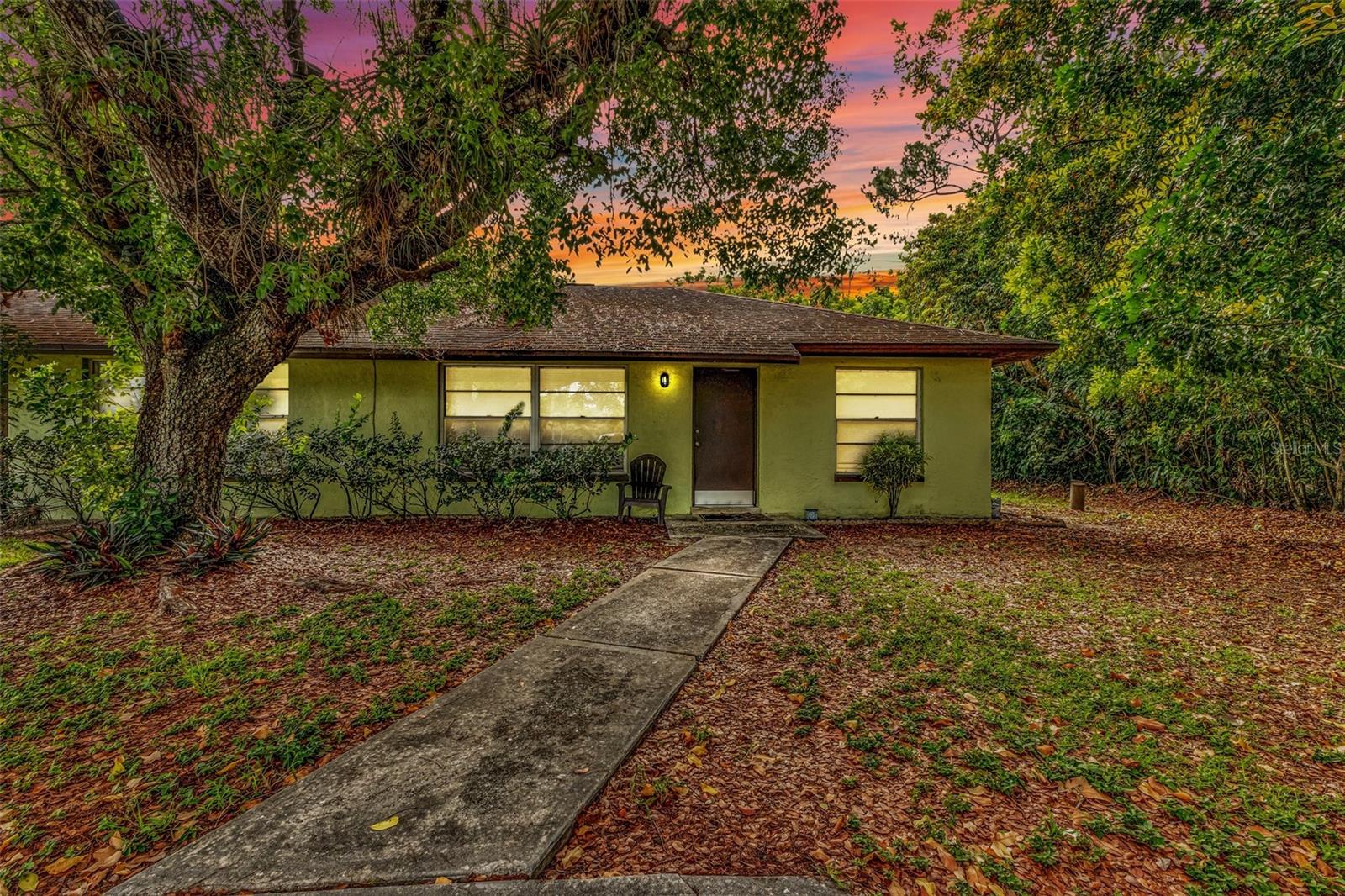 18617/18619 BARTOW BLVD