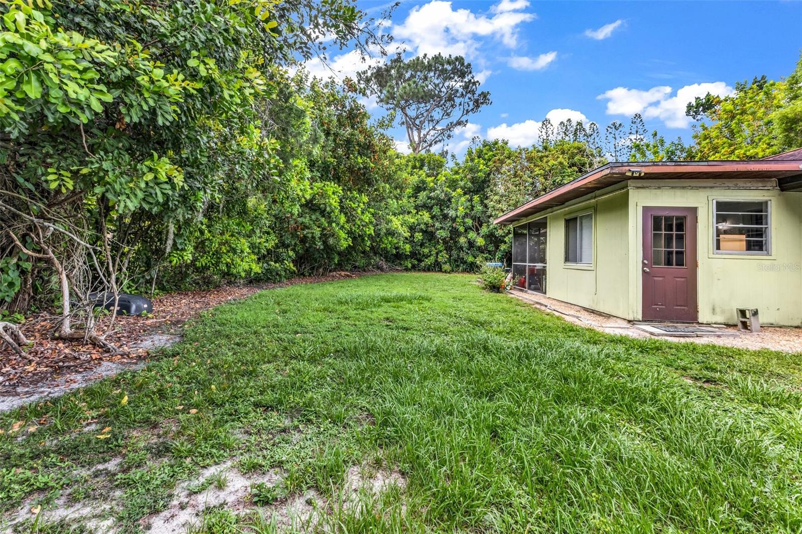 18617/18619 BARTOW BLVD