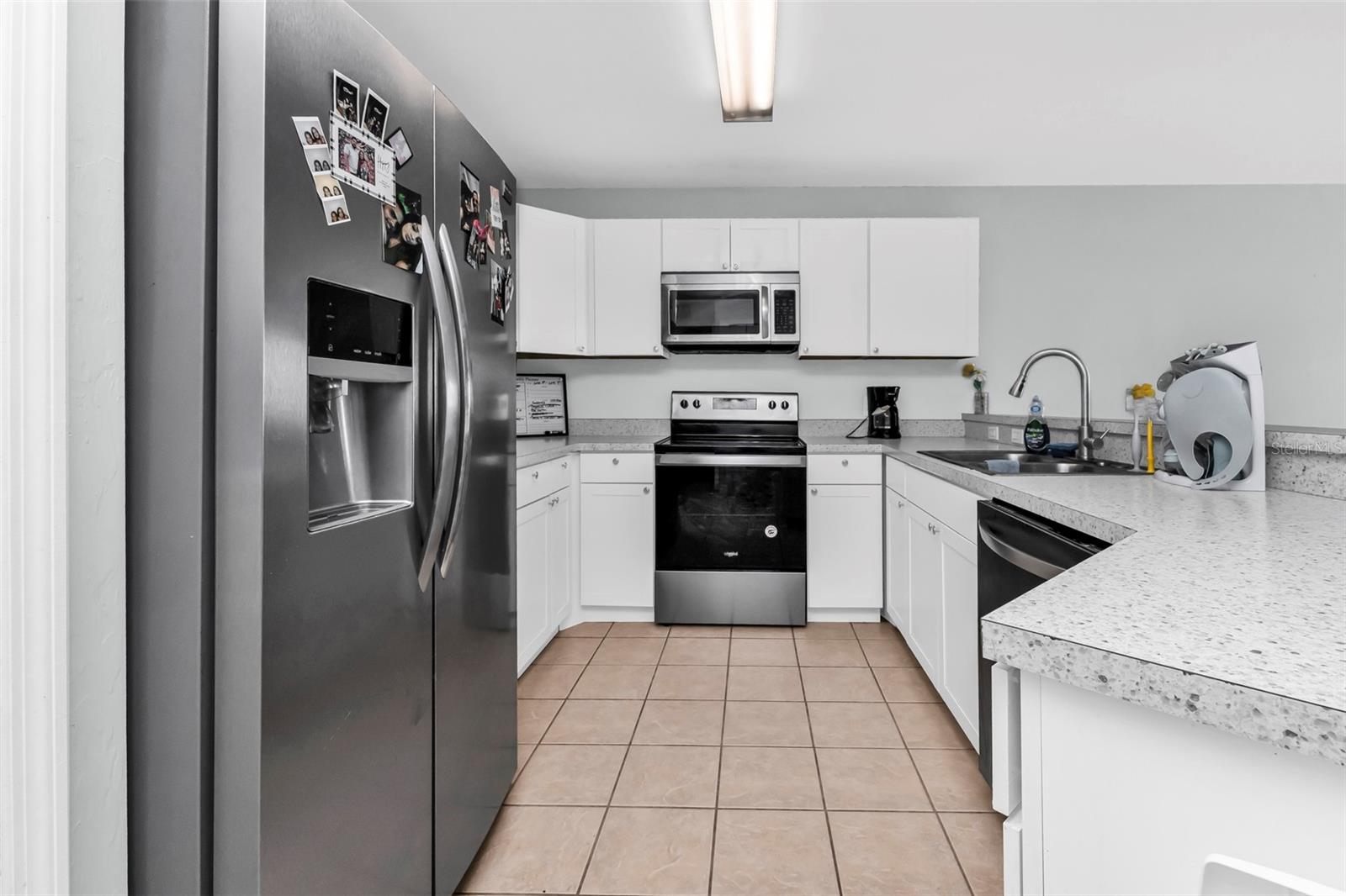 4893/4895 29TH ST SW