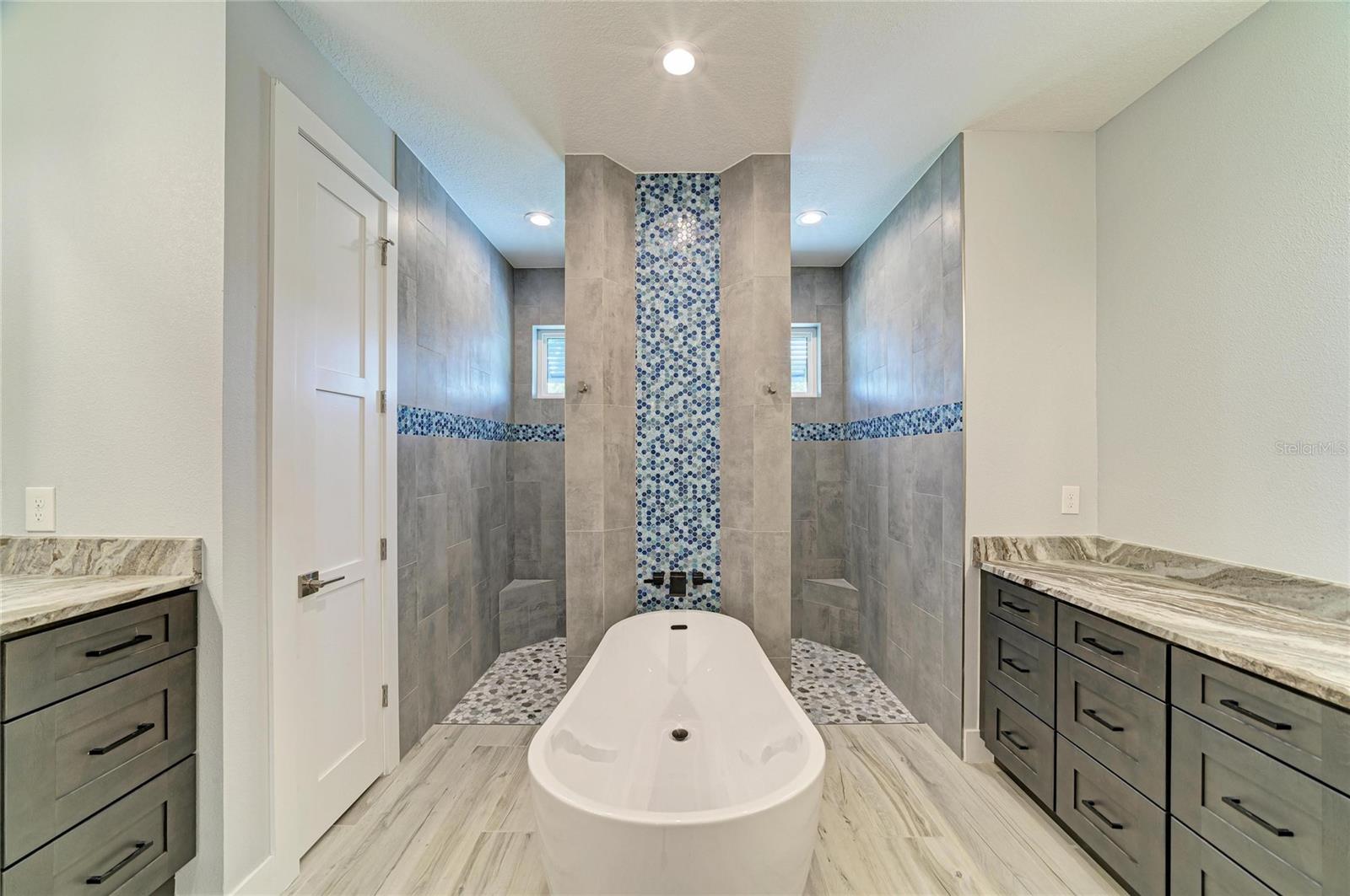 490 SORRENTO CT