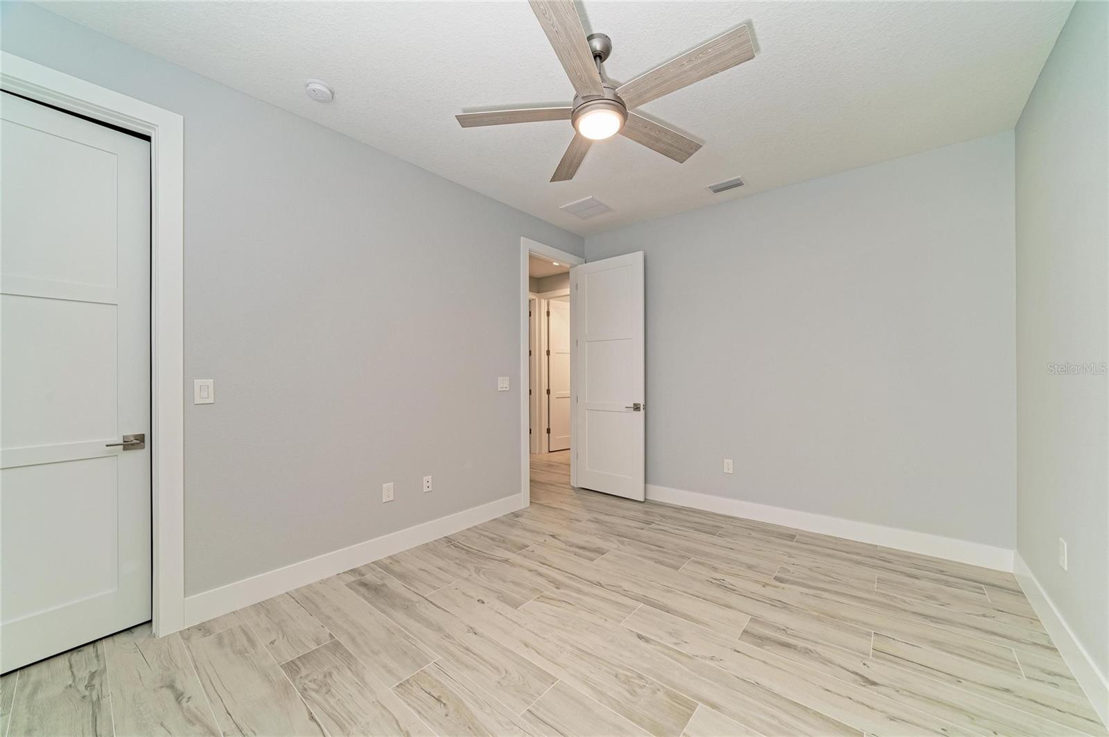 490 SORRENTO CT