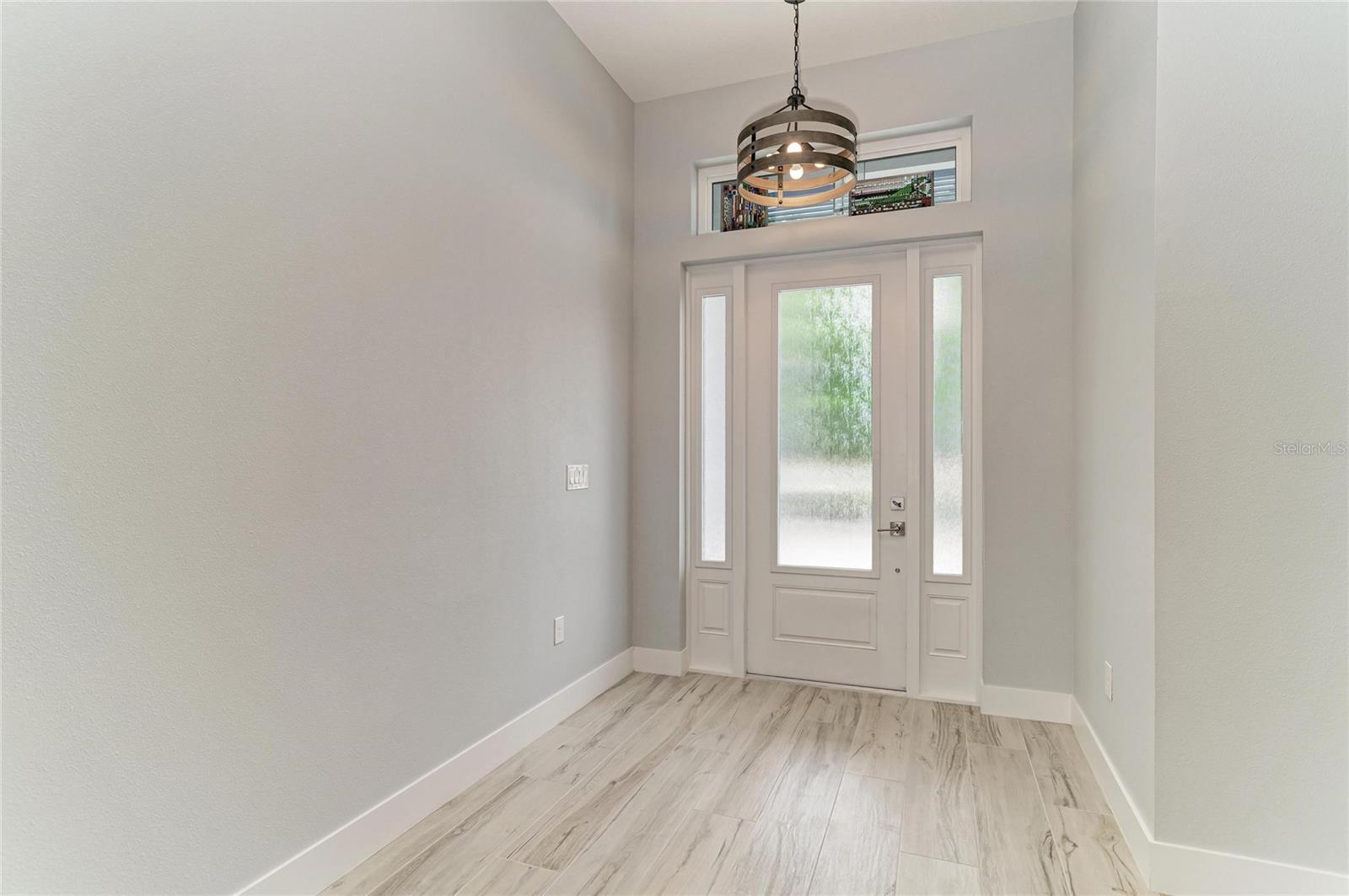 490 SORRENTO CT