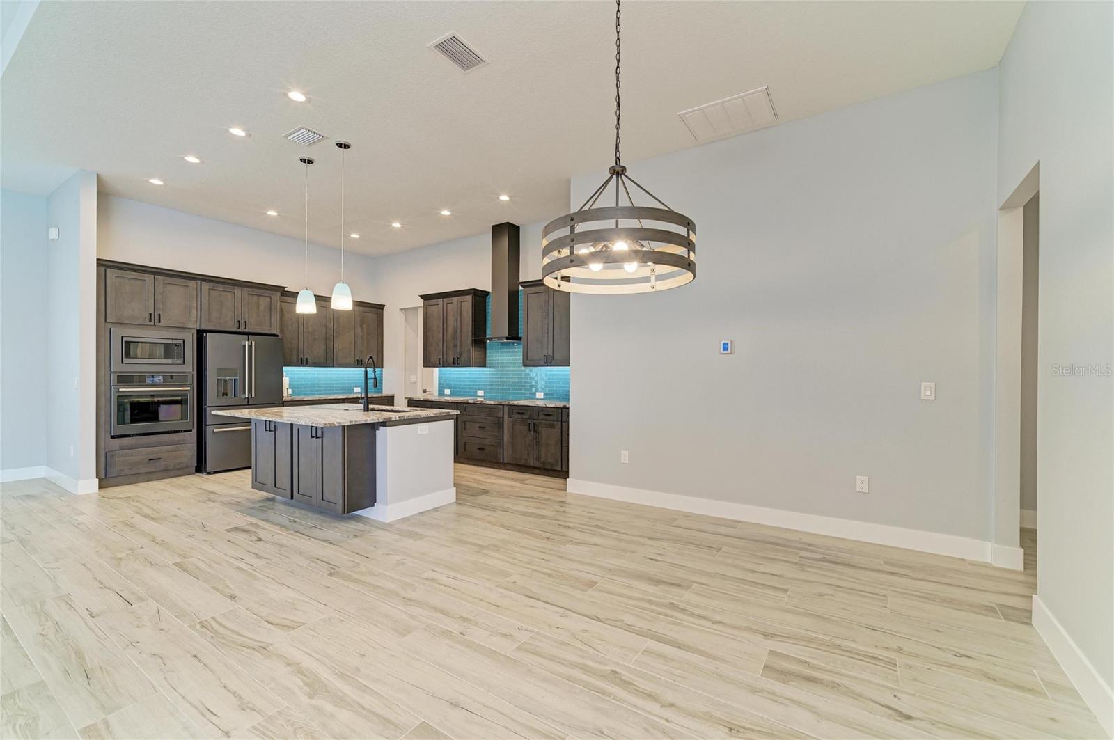 490 SORRENTO CT